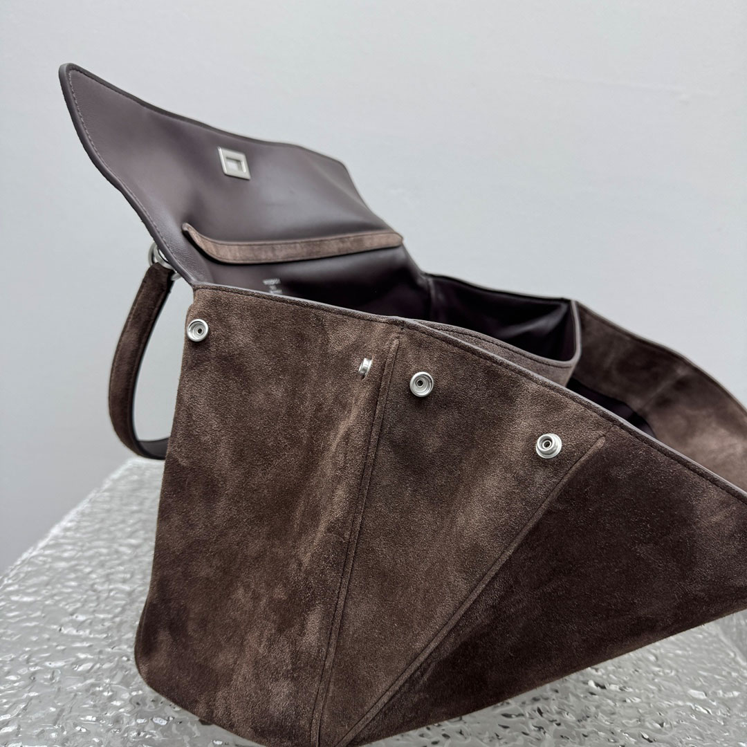 Balenciaga Rodeo Handbag Medium In Light Espresso - FashionPlug