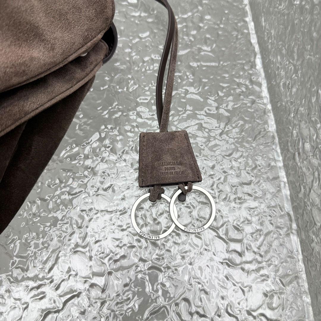 Balenciaga Rodeo Handbag Medium In Light Espresso - FashionPlug