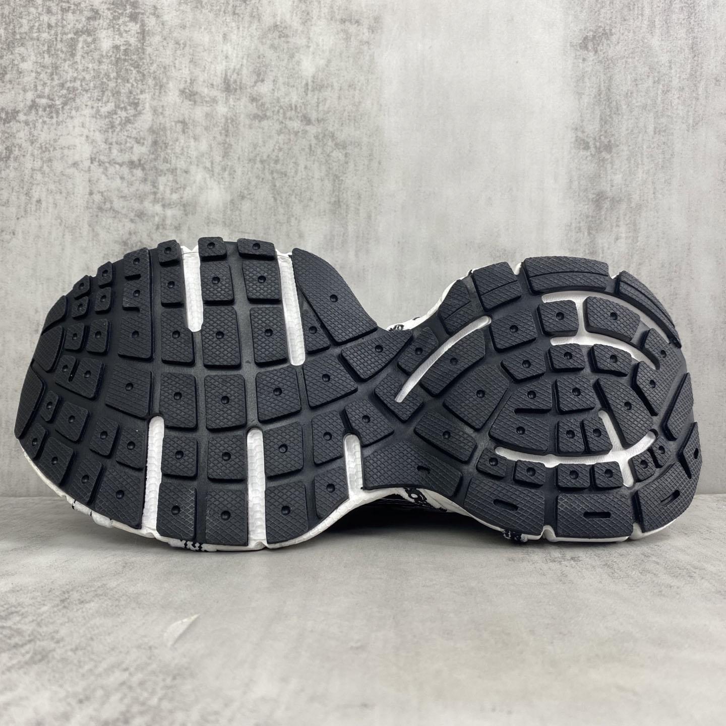 Balenciaga Balenciaga 3XL Extreme Laces Logo Sneaker - FashionPlug