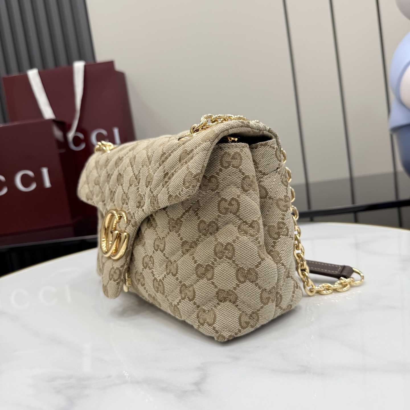 Gucci GG Marmont Small Shoulder Bag - FashionPlug