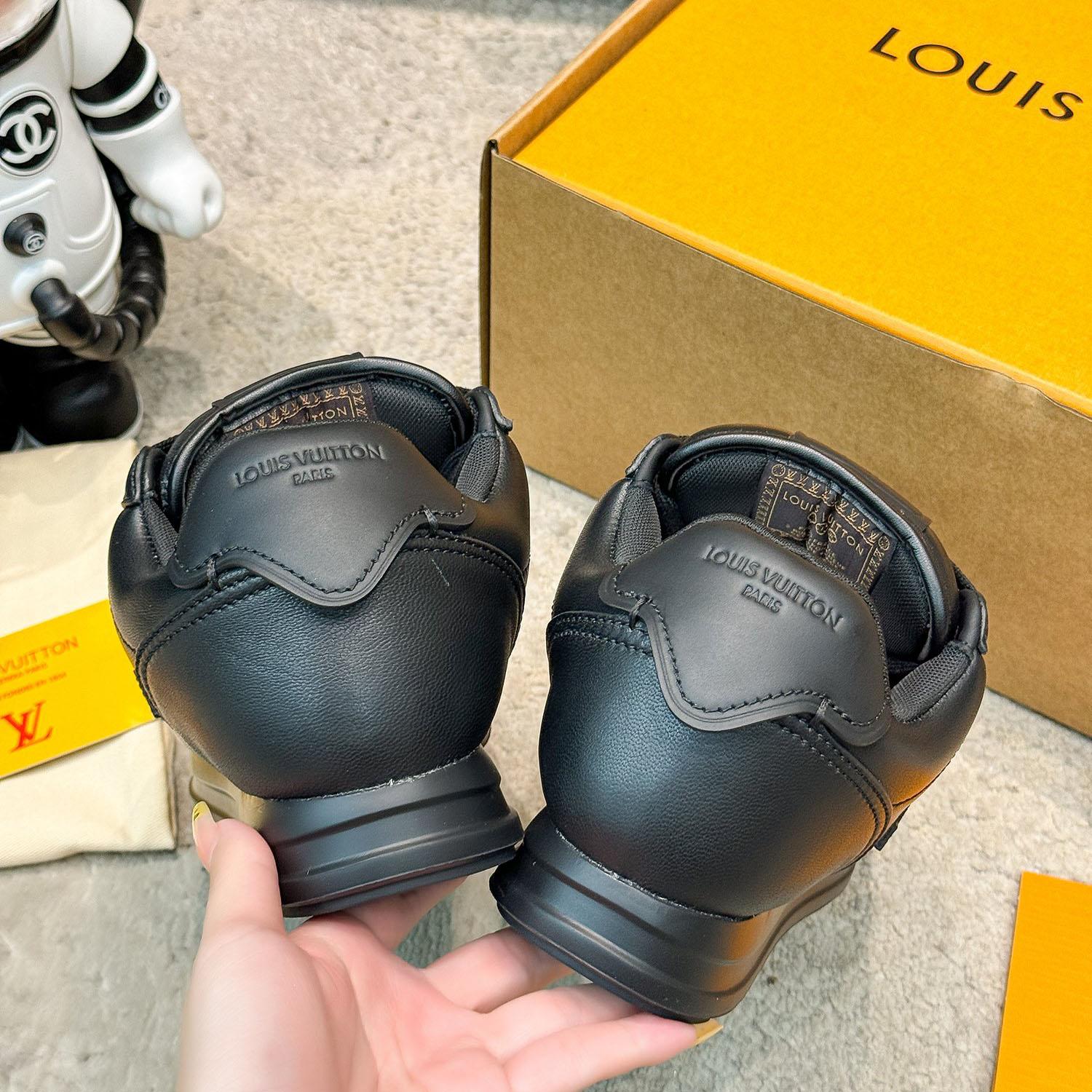 Louis Vuitton LV BUTTERSOFT Sneaker  1AIKEL - FashionPlug