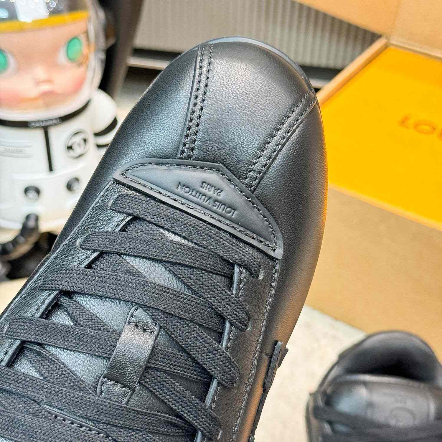 Louis Vuitton LV BUTTERSOFT Sneaker  1AIKEL - FashionPlug