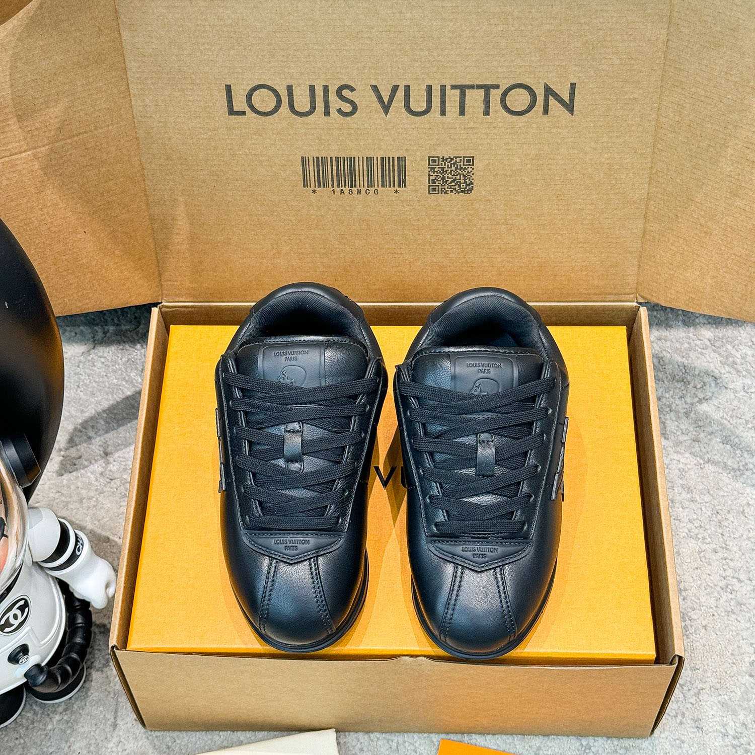 Louis Vuitton LV BUTTERSOFT Sneaker  1AIKEL - FashionPlug
