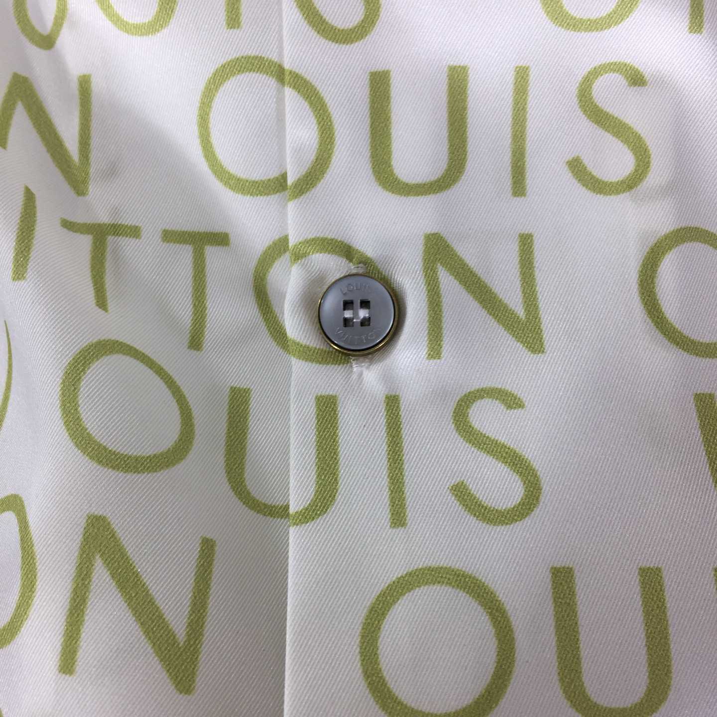 Louis Vuitton Short-Sleeved Printed Silk Shirt   1AJUTC - FashionPlug