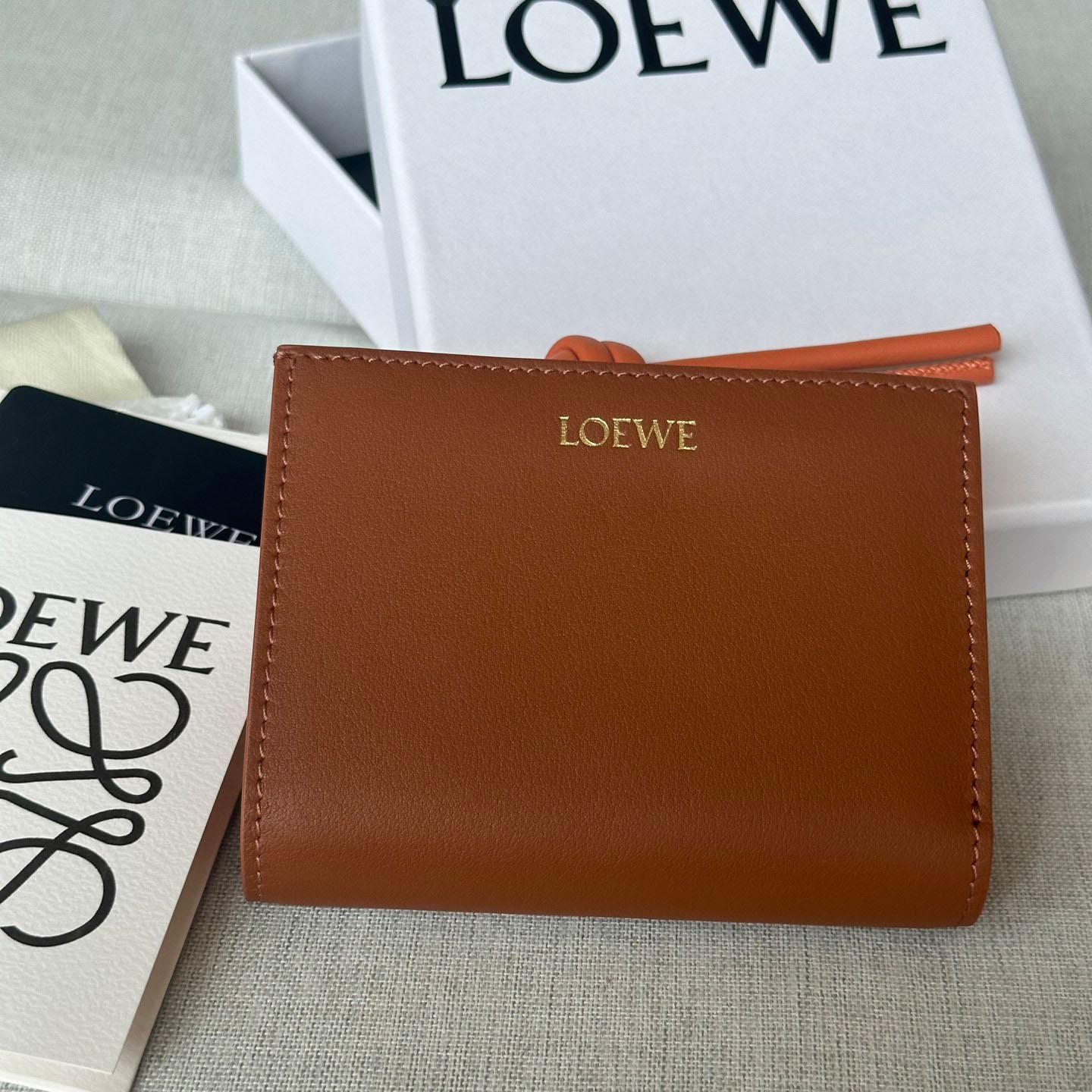 Loewe Knot Compact Wallet - FashionPlug