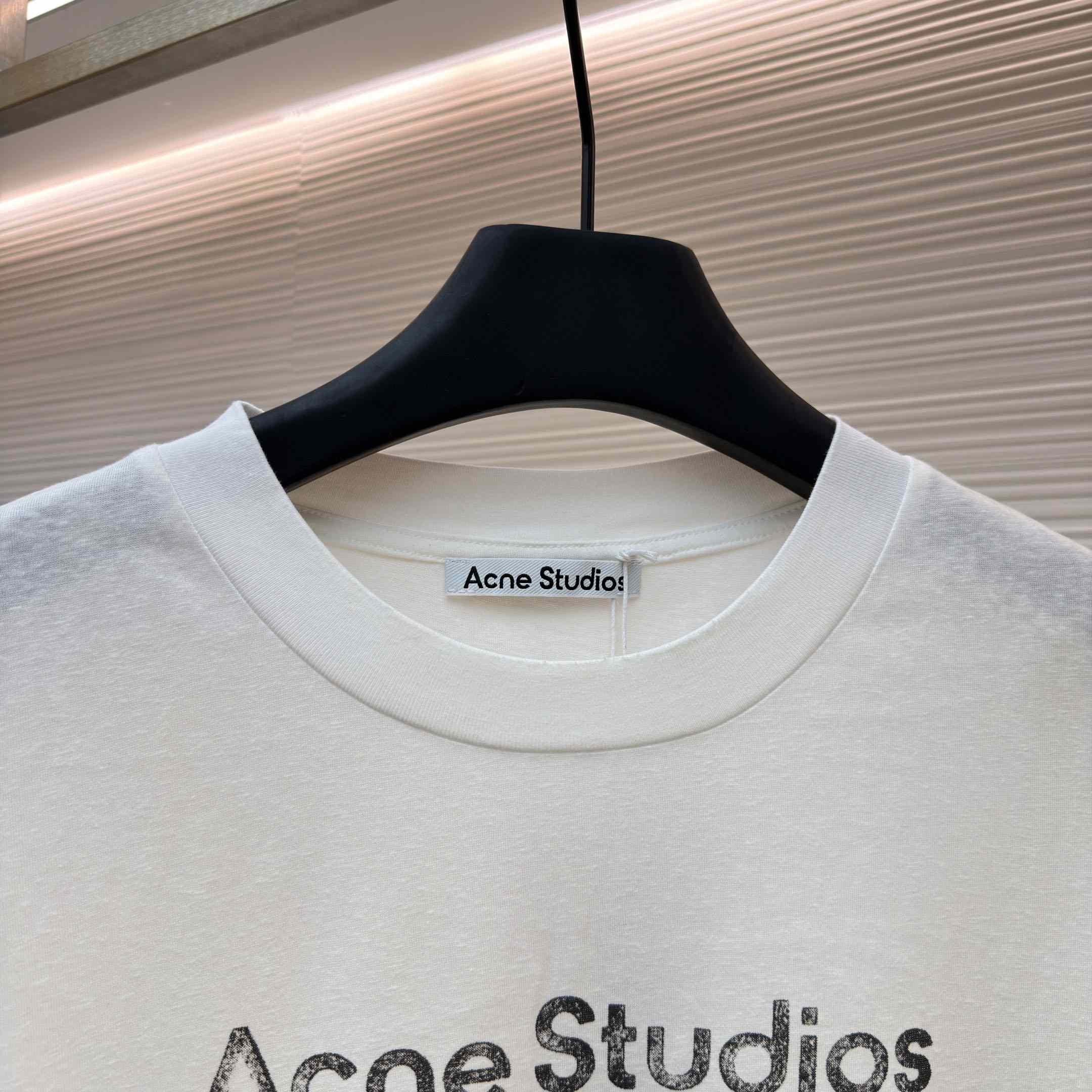 Acne Studios  Logo Tshirt - Relaxed Fit - FashionPlug