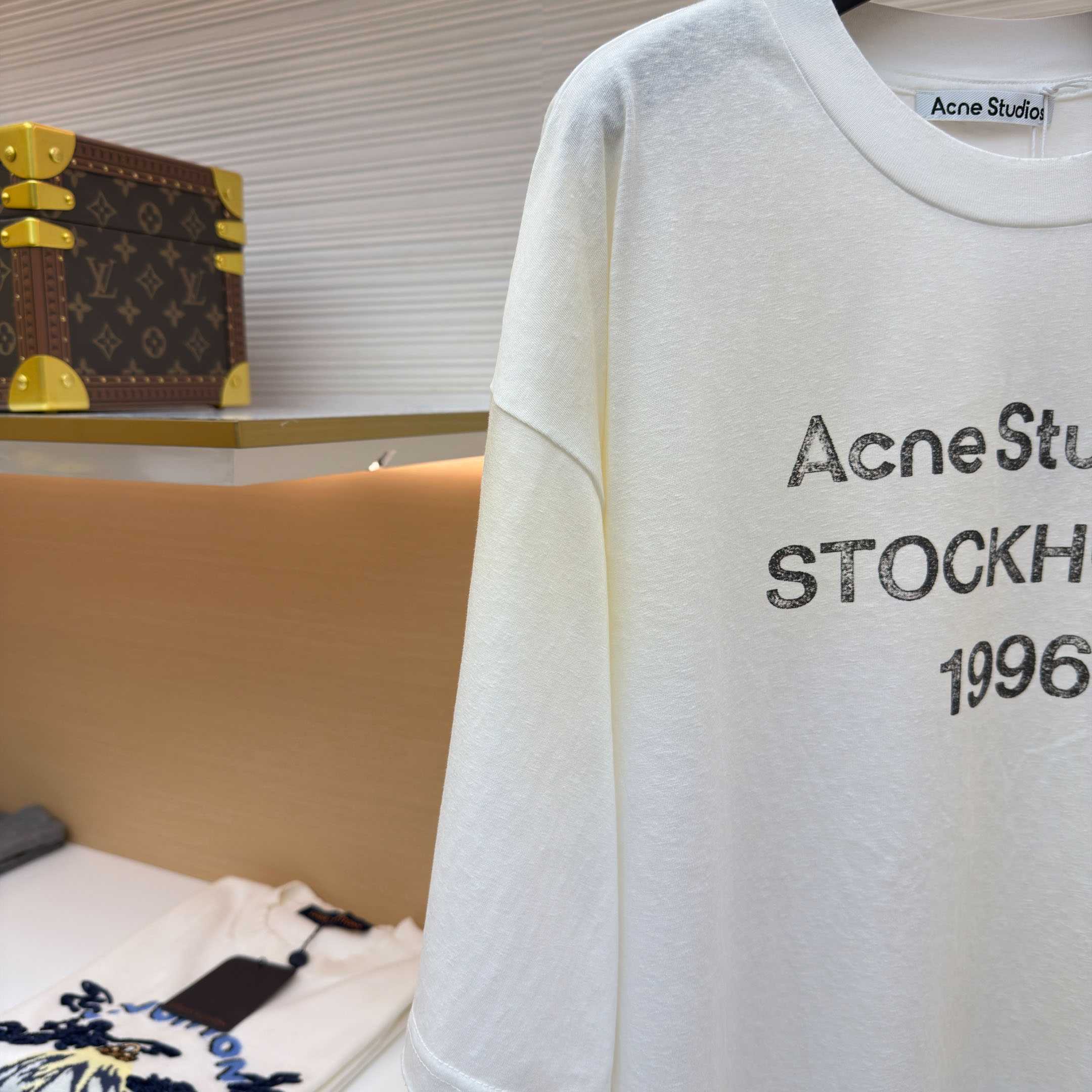 Acne Studios  Logo Tshirt - Relaxed Fit - FashionPlug