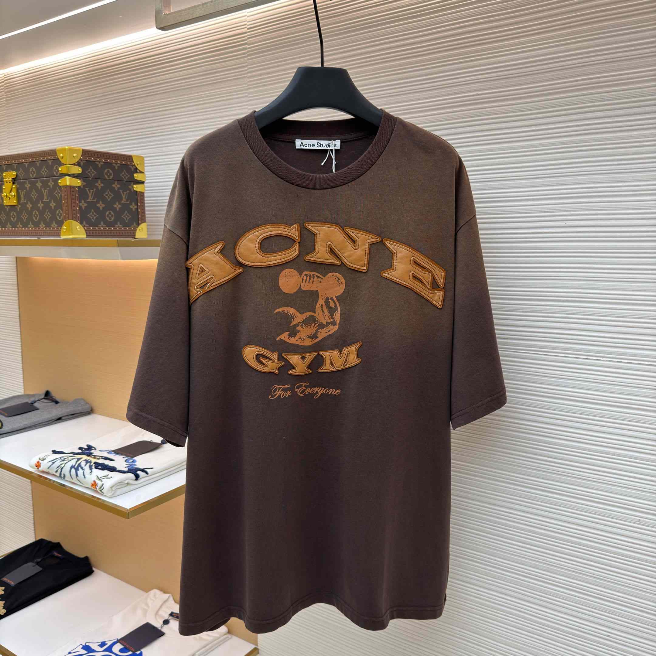 Acne Studios  Gym Logo T-shirt - FashionPlug