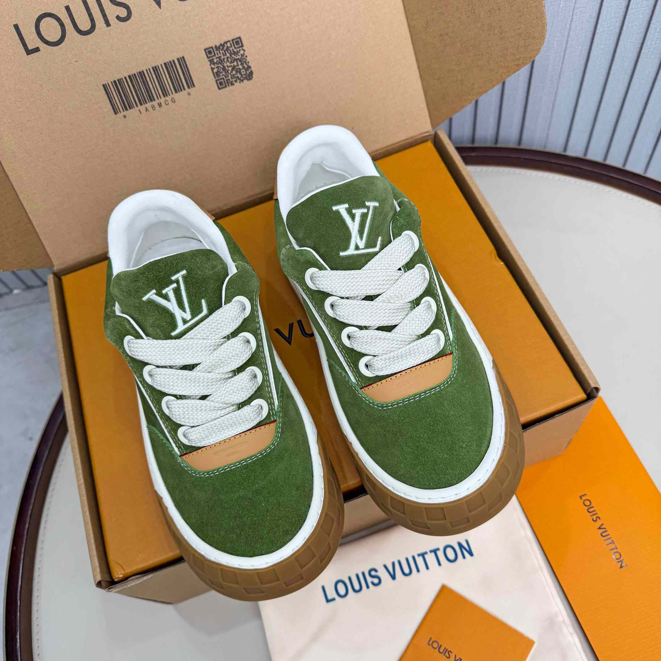 Louis Vuitton LV Tilted Sneaker 1AJTH1 - FashionPlug