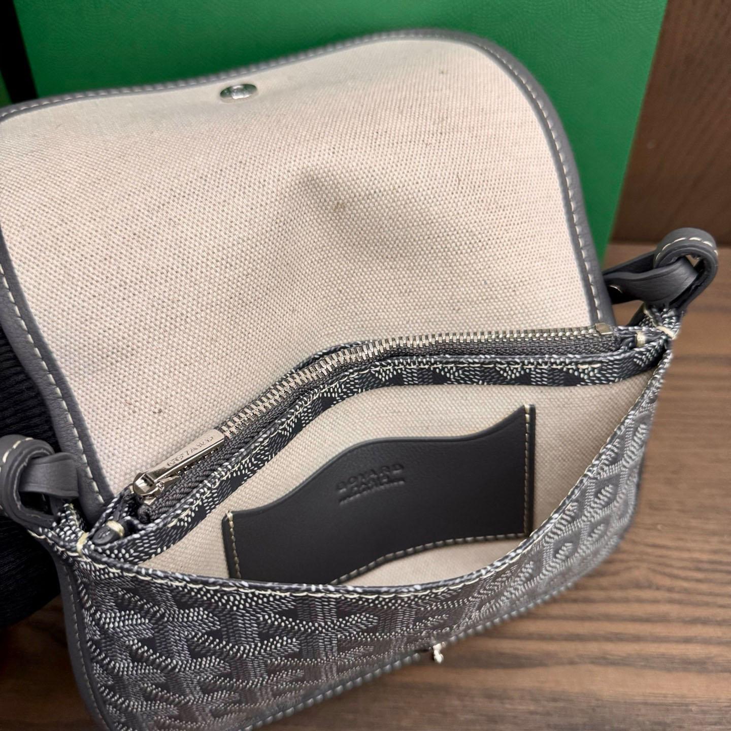 Goyard Plumet Pocket Wallet - FashionPlug