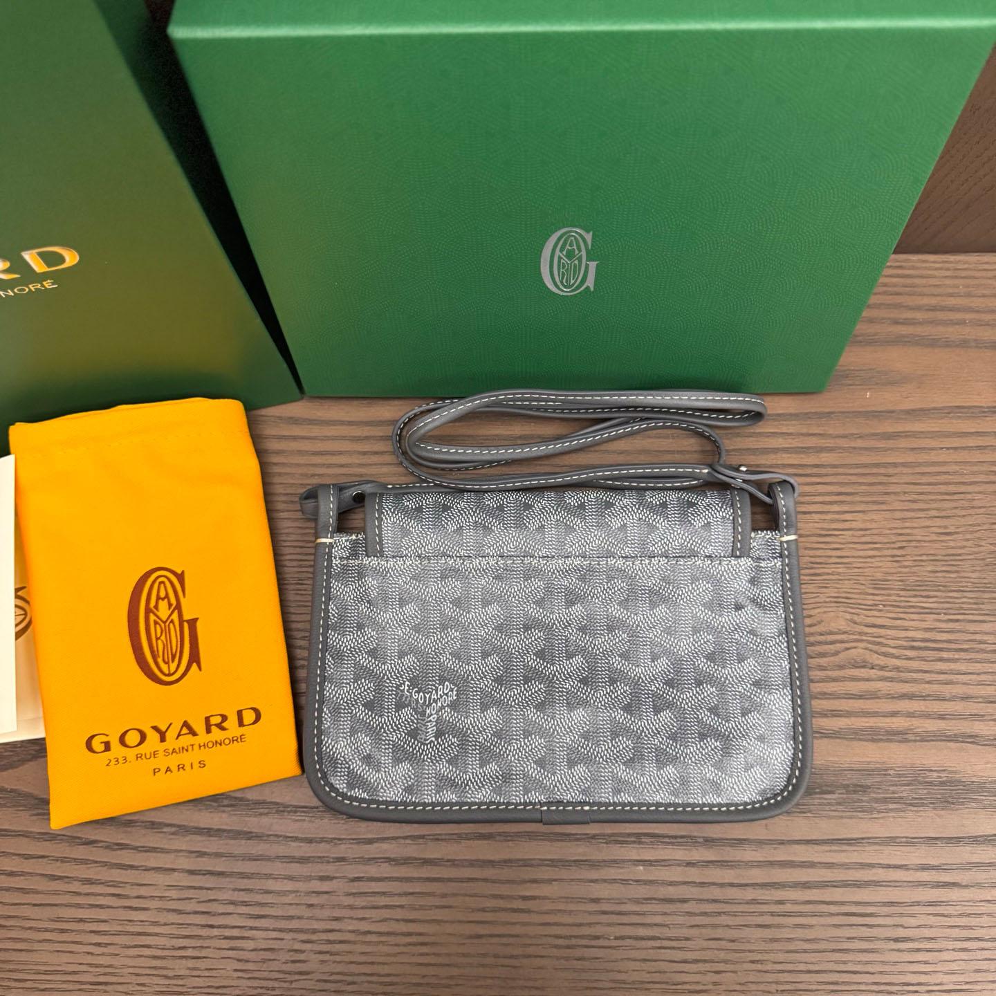 Goyard Plumet Pocket Wallet - FashionPlug