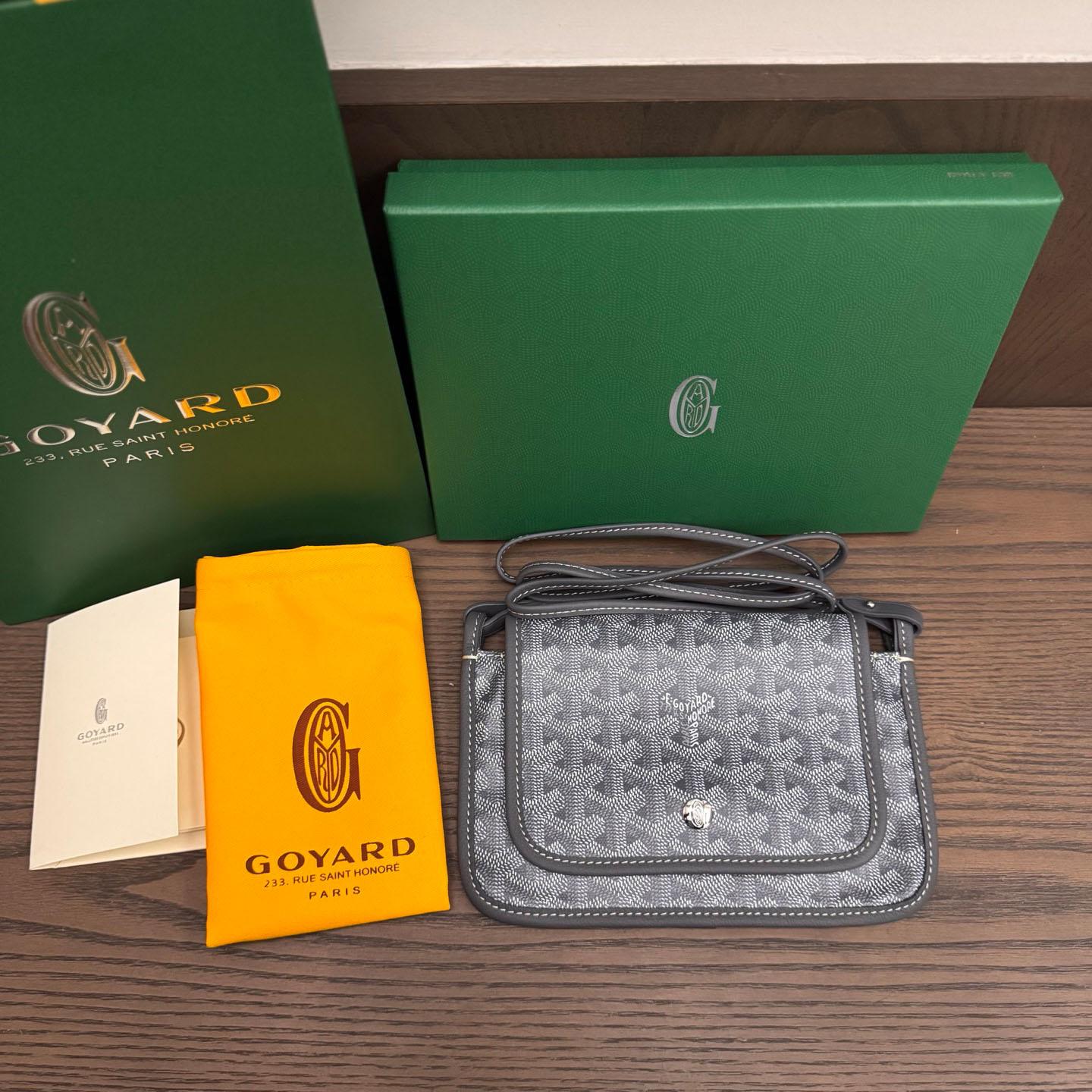 Goyard Plumet Pocket Wallet - FashionPlug