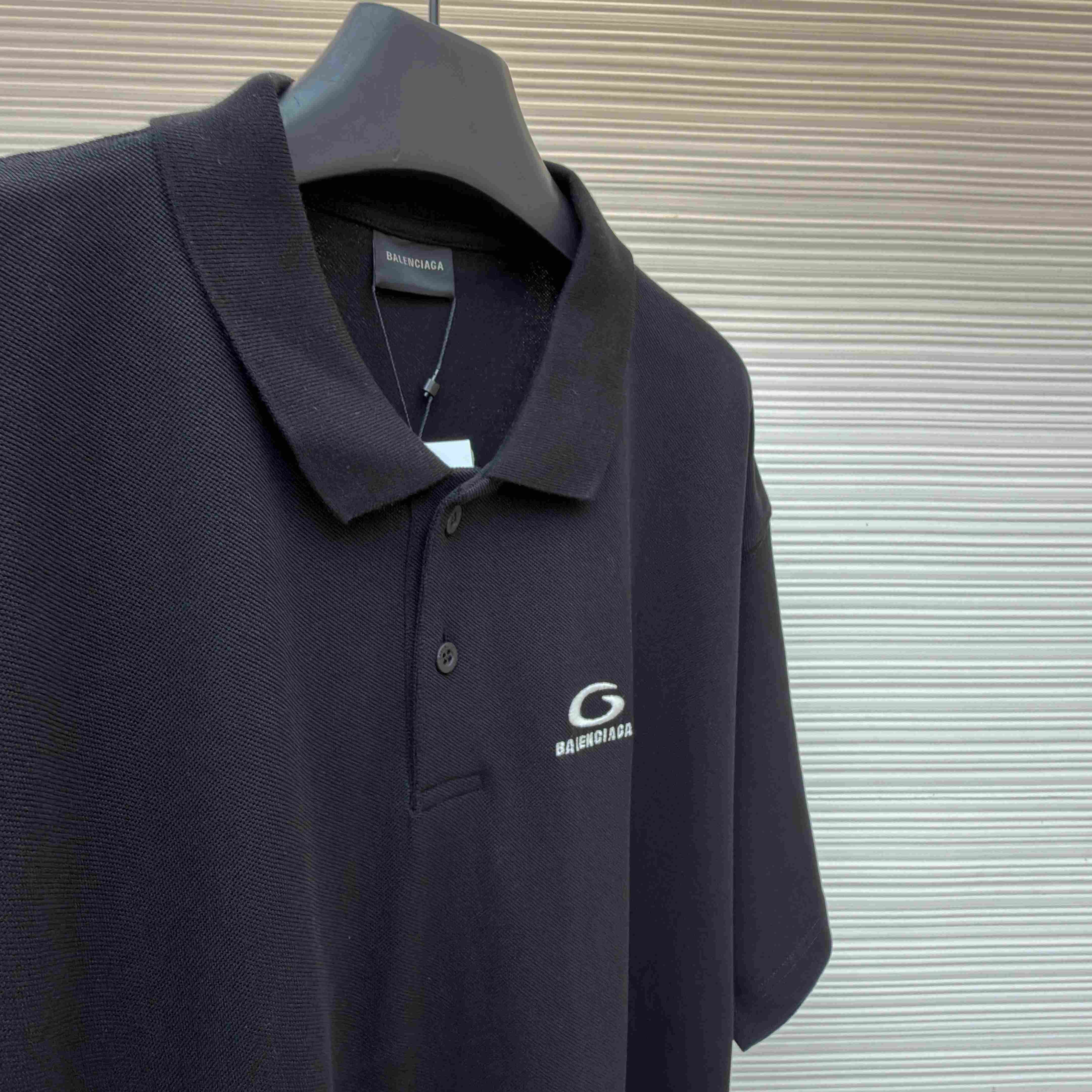 Balenciaga Laurel Classic Regular Polo In Black - FashionPlug