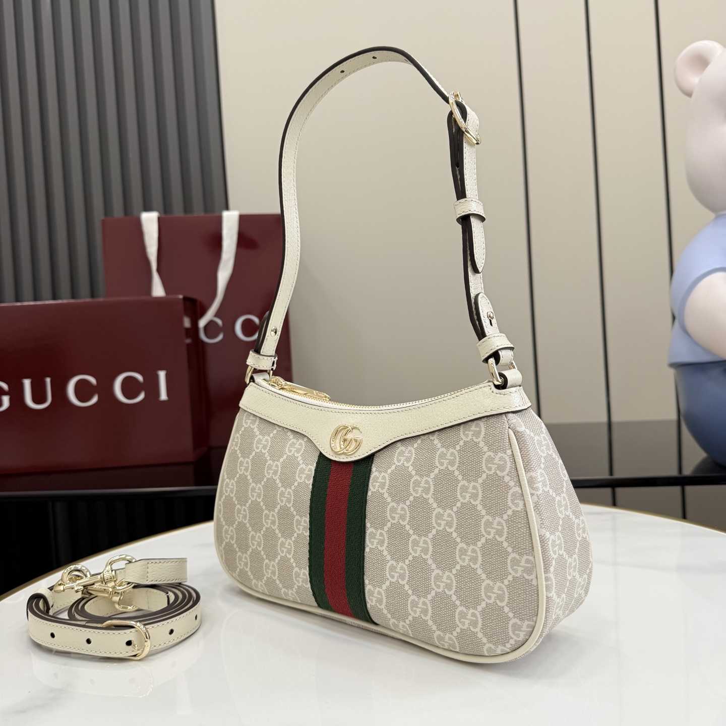 Gucci Ophidia Small Shoulder Bag - FashionPlug