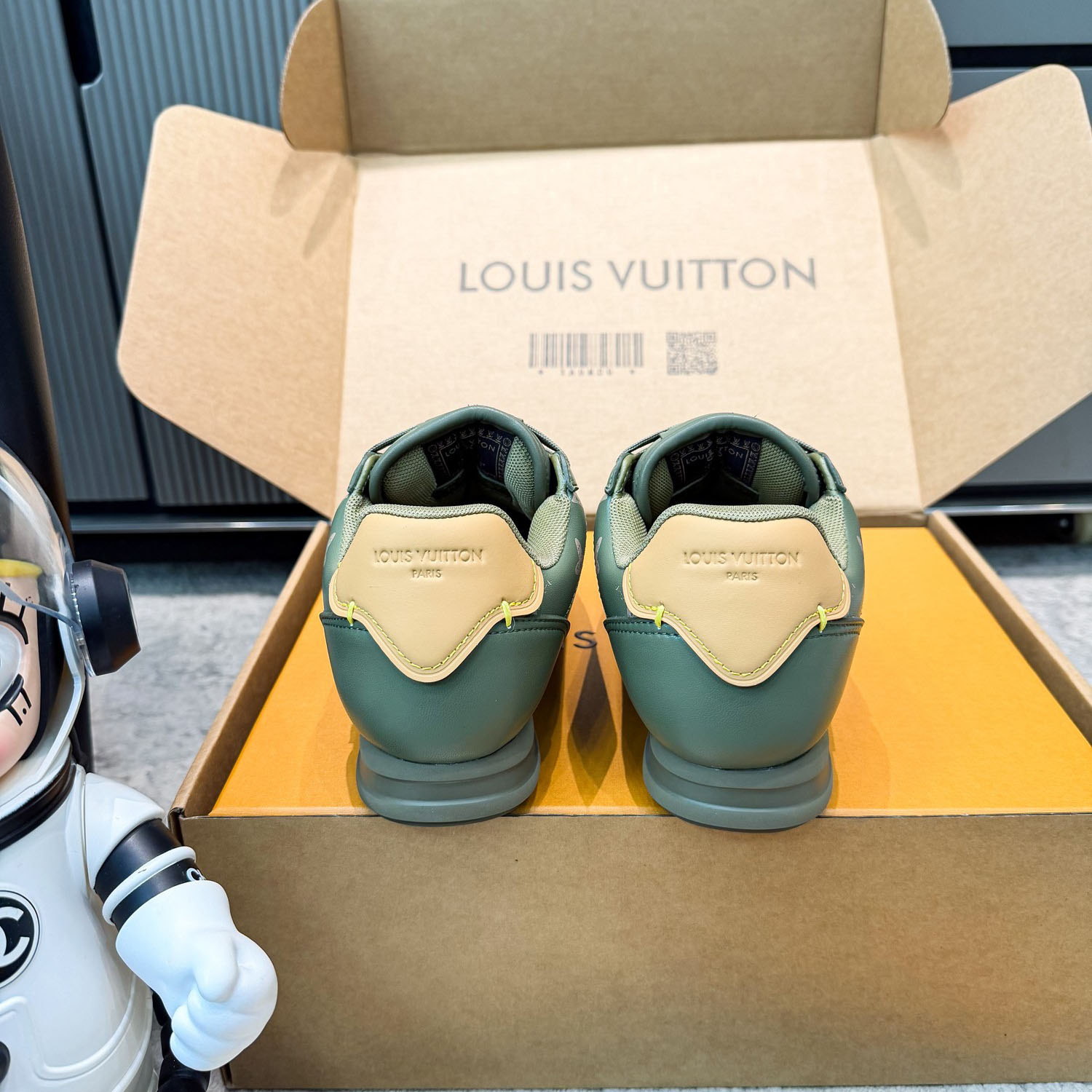 Louis Vuitton LV BUTTERSOFT Sneaker  1AJANN - FashionPlug