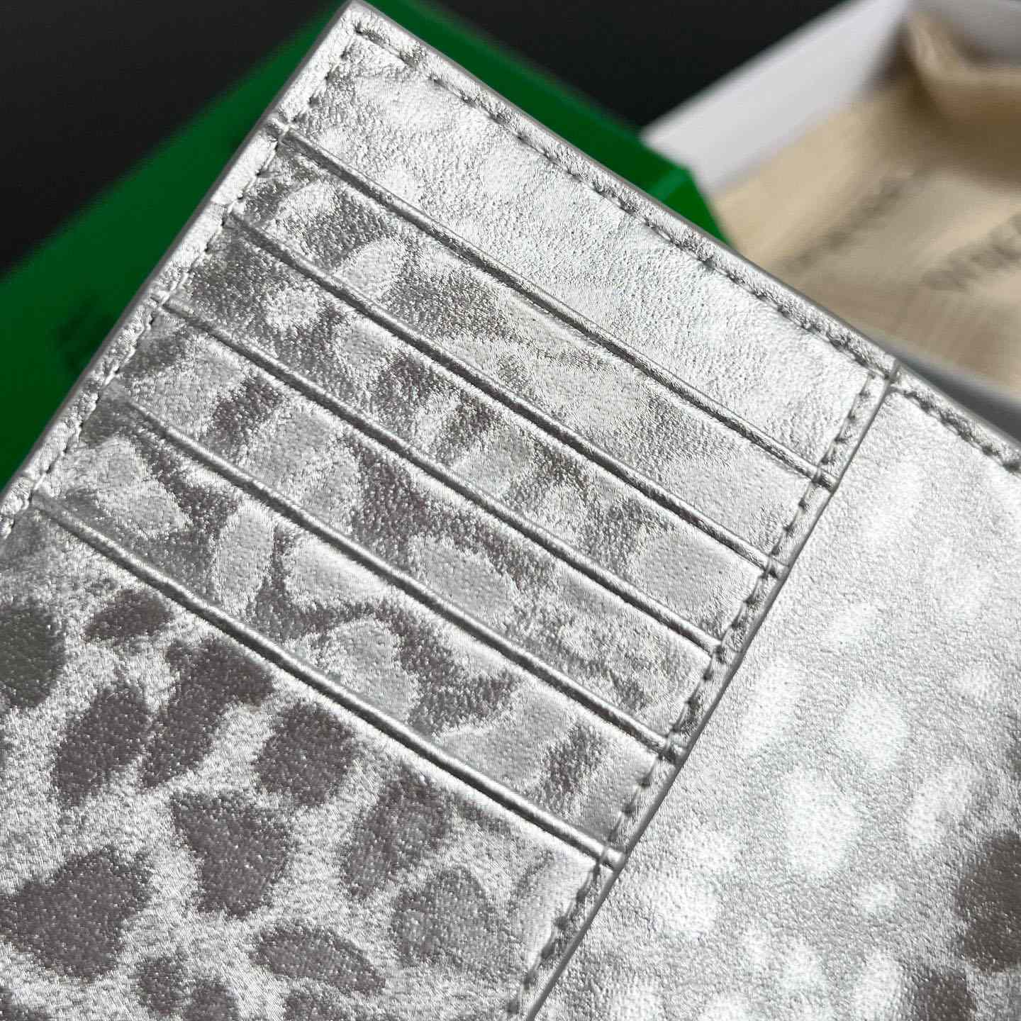 Bottega Veneta Intrecciato Passport Case - FashionPlug