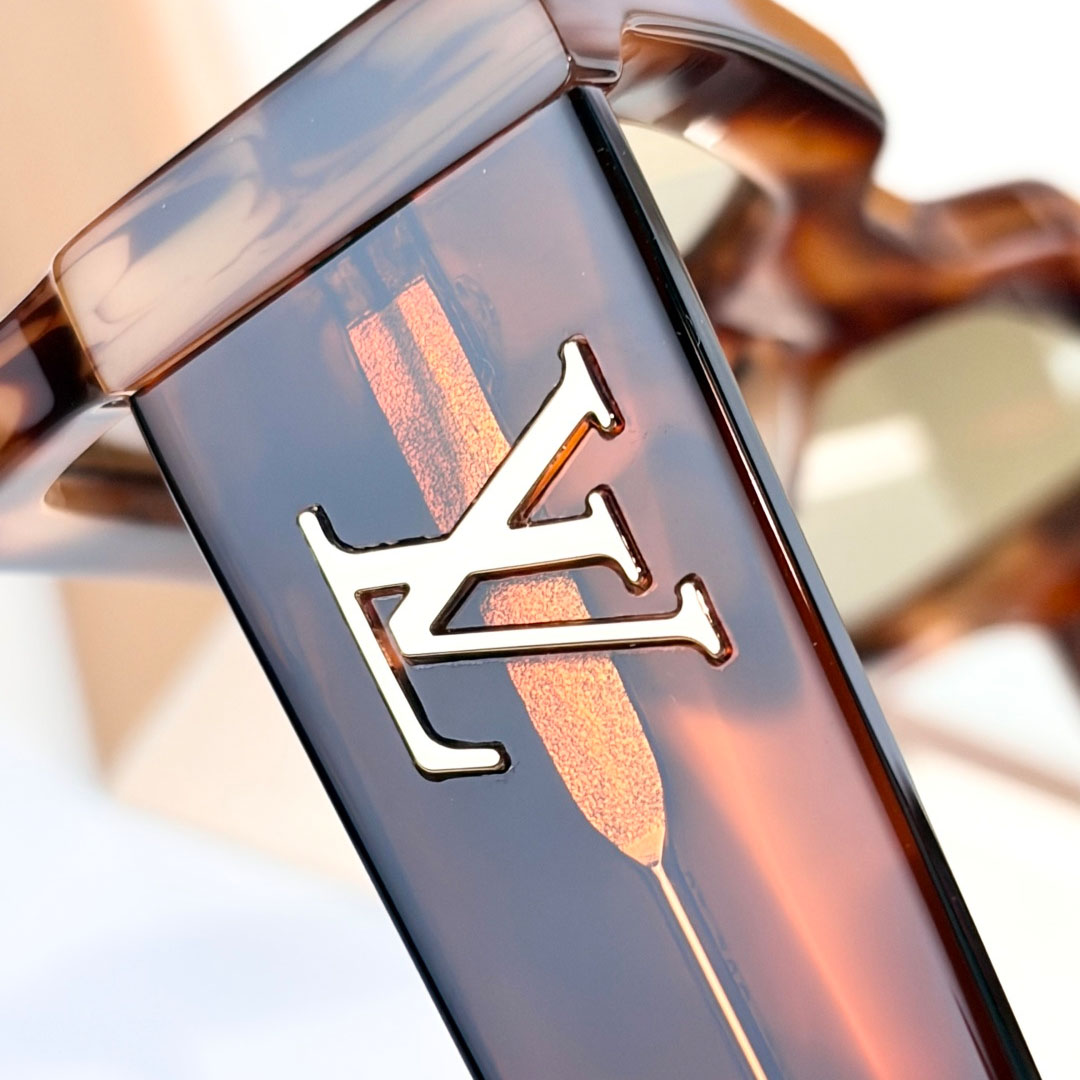 Louis Vuitton Z2703E Sunglasses    - FashionPlug