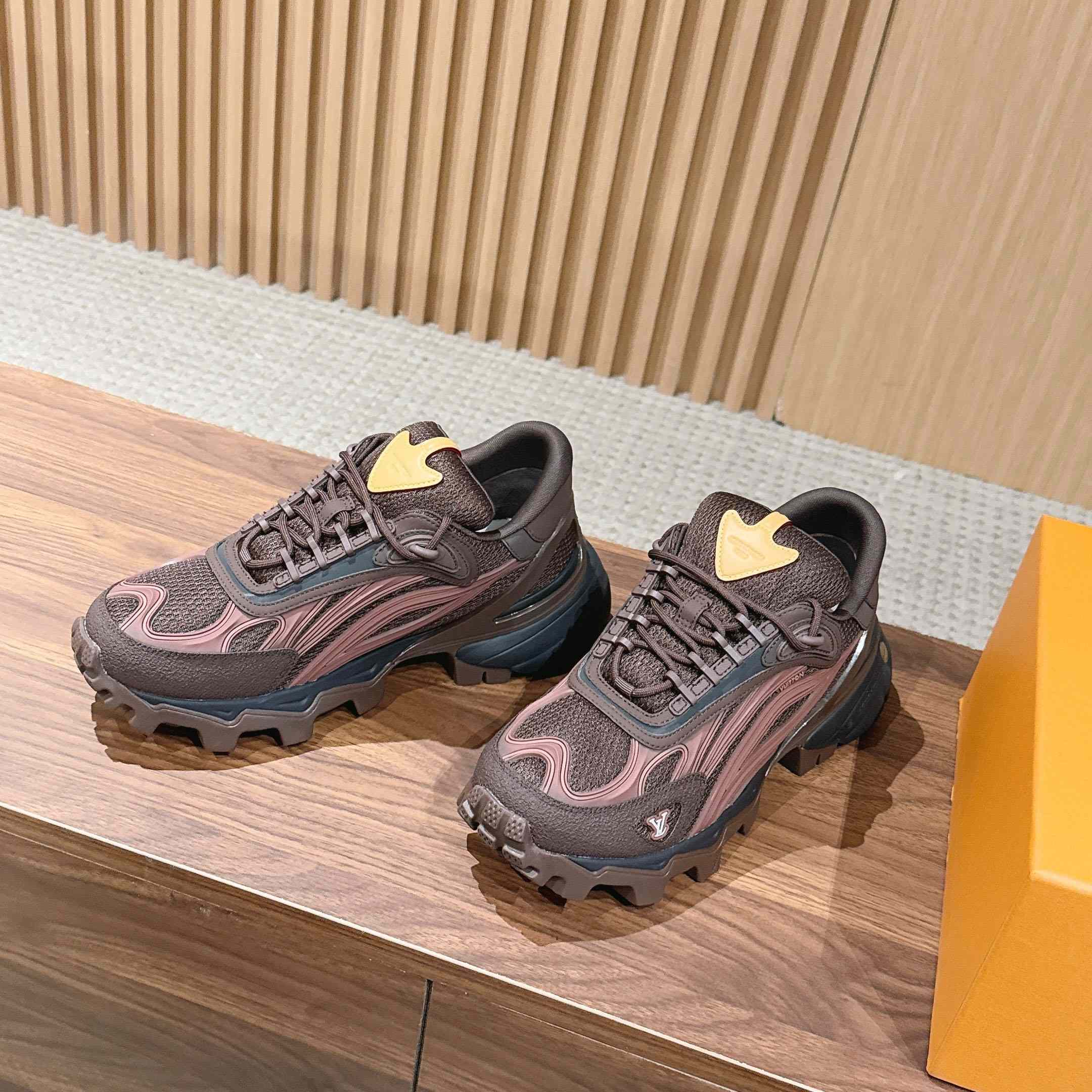 Louis Vuitton Summit Sneaker 1AJAGO - FashionPlug