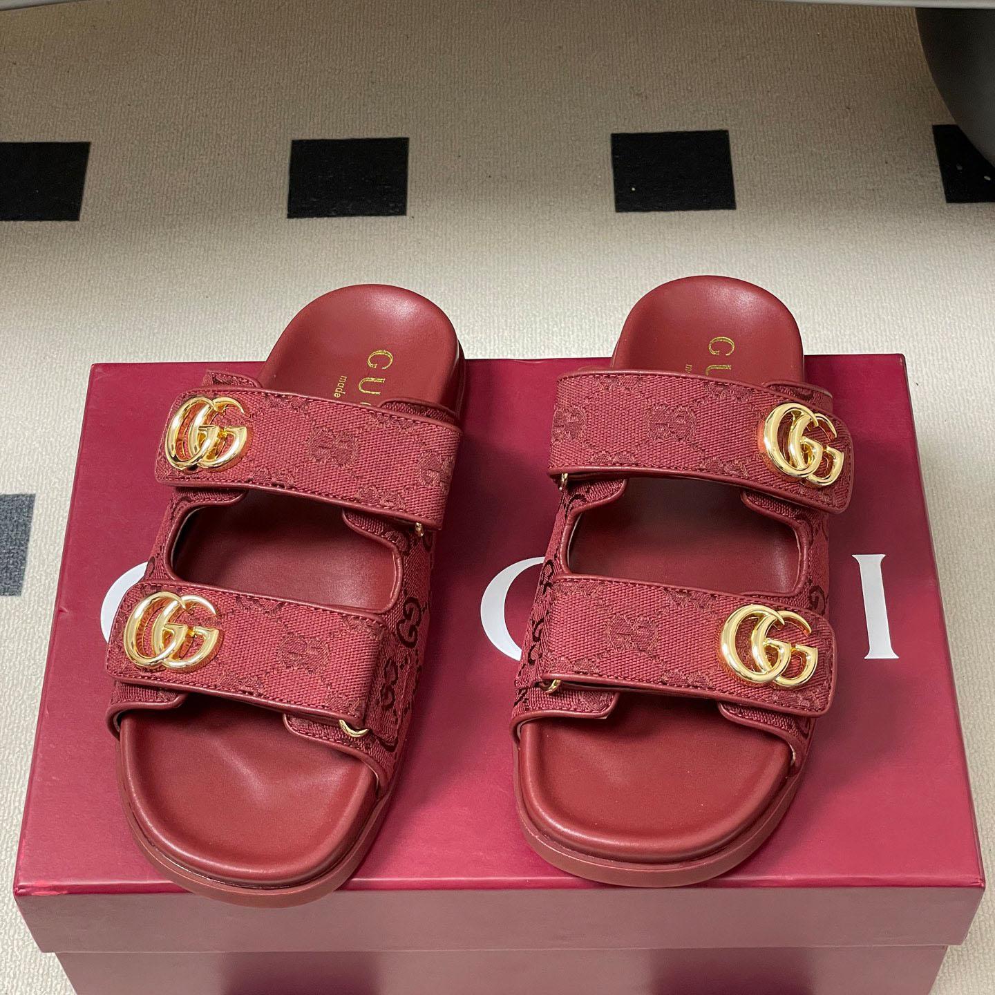Gucci Sandal With Double G - FashionPlug