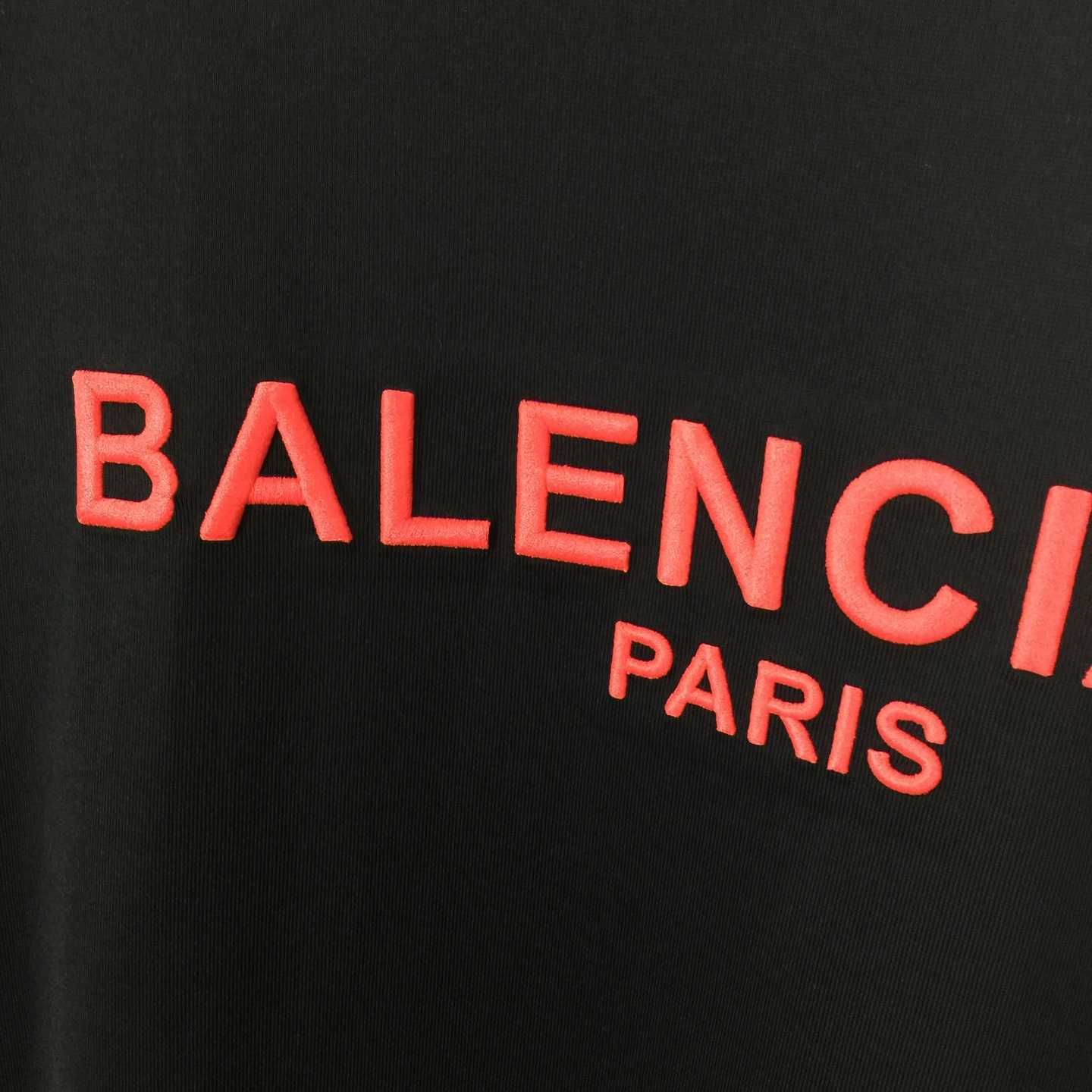 Balenciaga T-shirt Medium Fit  - FashionPlug