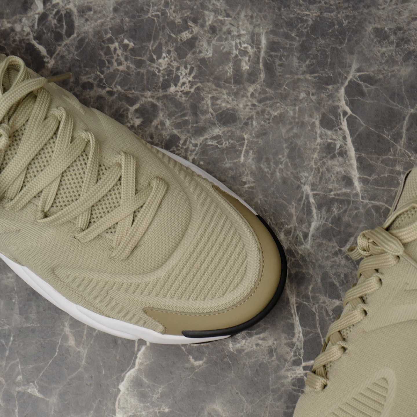 Louis Vuitton LV Runner Tatic Sneaker 1AIWVE - FashionPlug