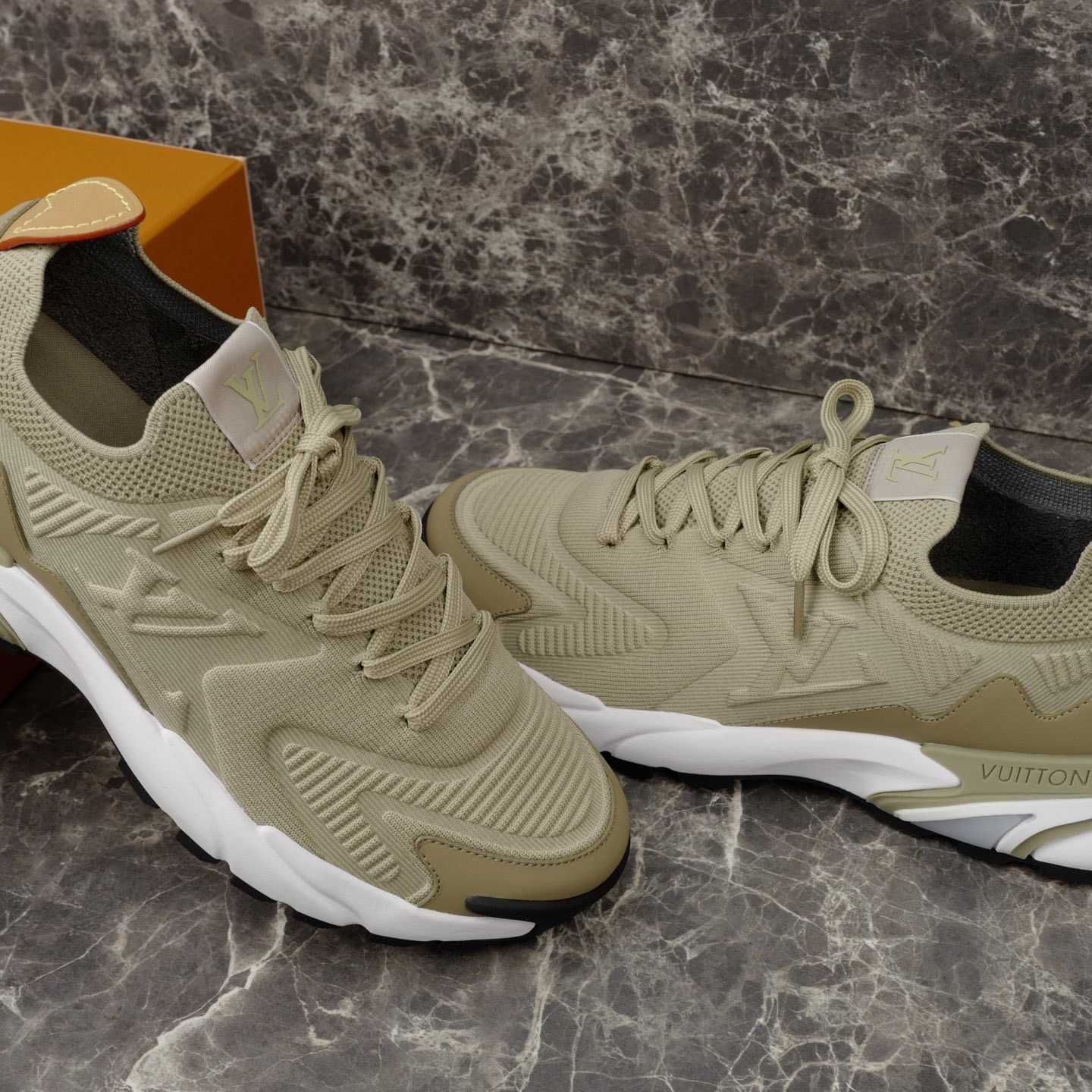 Louis Vuitton LV Runner Tatic Sneaker 1AIWVE - FashionPlug