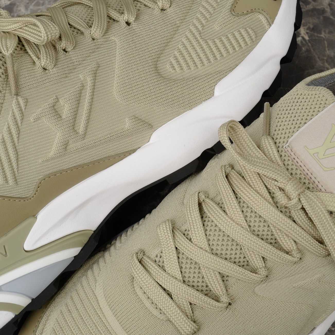 Louis Vuitton LV Runner Tatic Sneaker 1AIWVE - FashionPlug