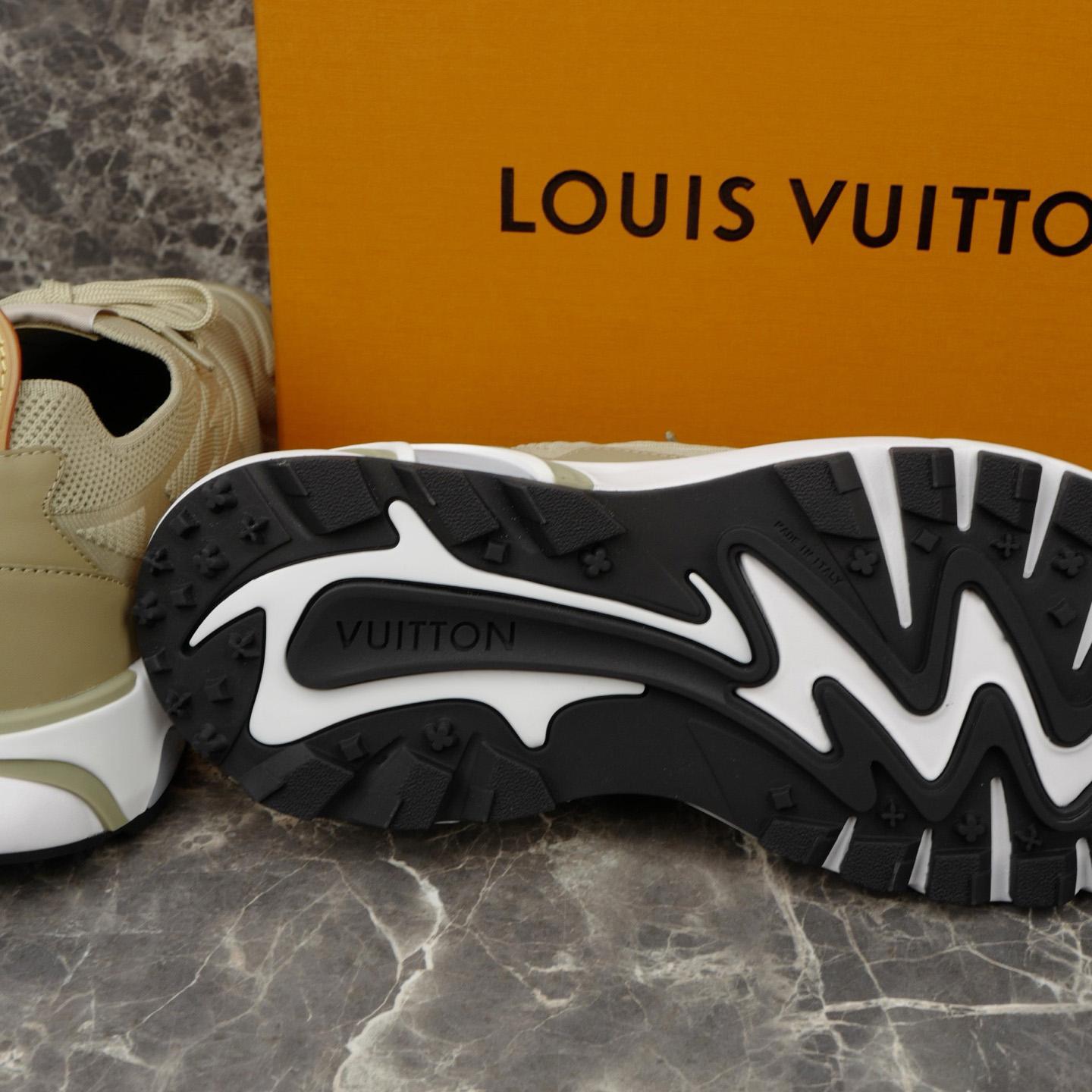 Louis Vuitton LV Runner Tatic Sneaker 1AIWVE - FashionPlug
