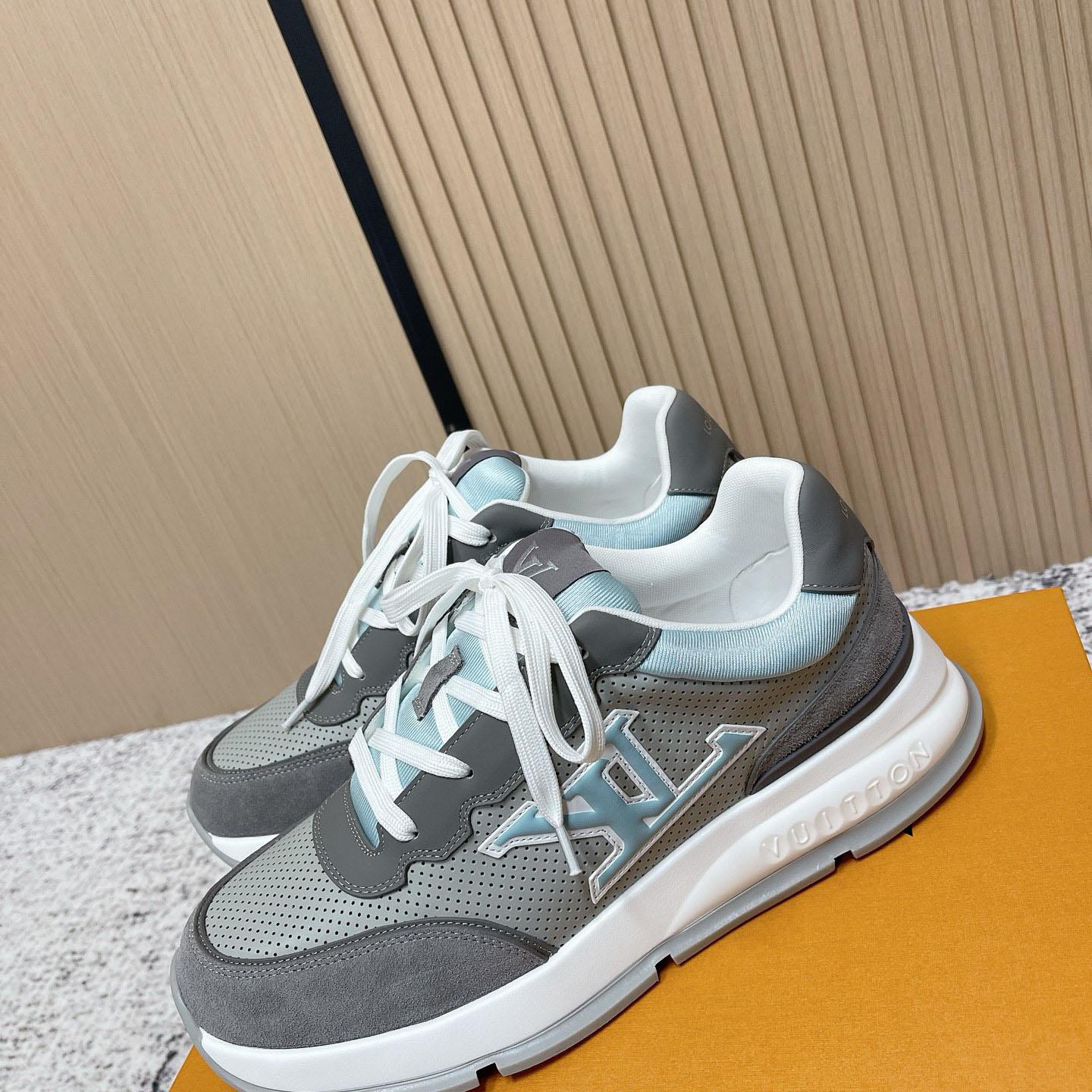 Louis Vuitton LV Classic Sneaker 1AIOGC - FashionPlug