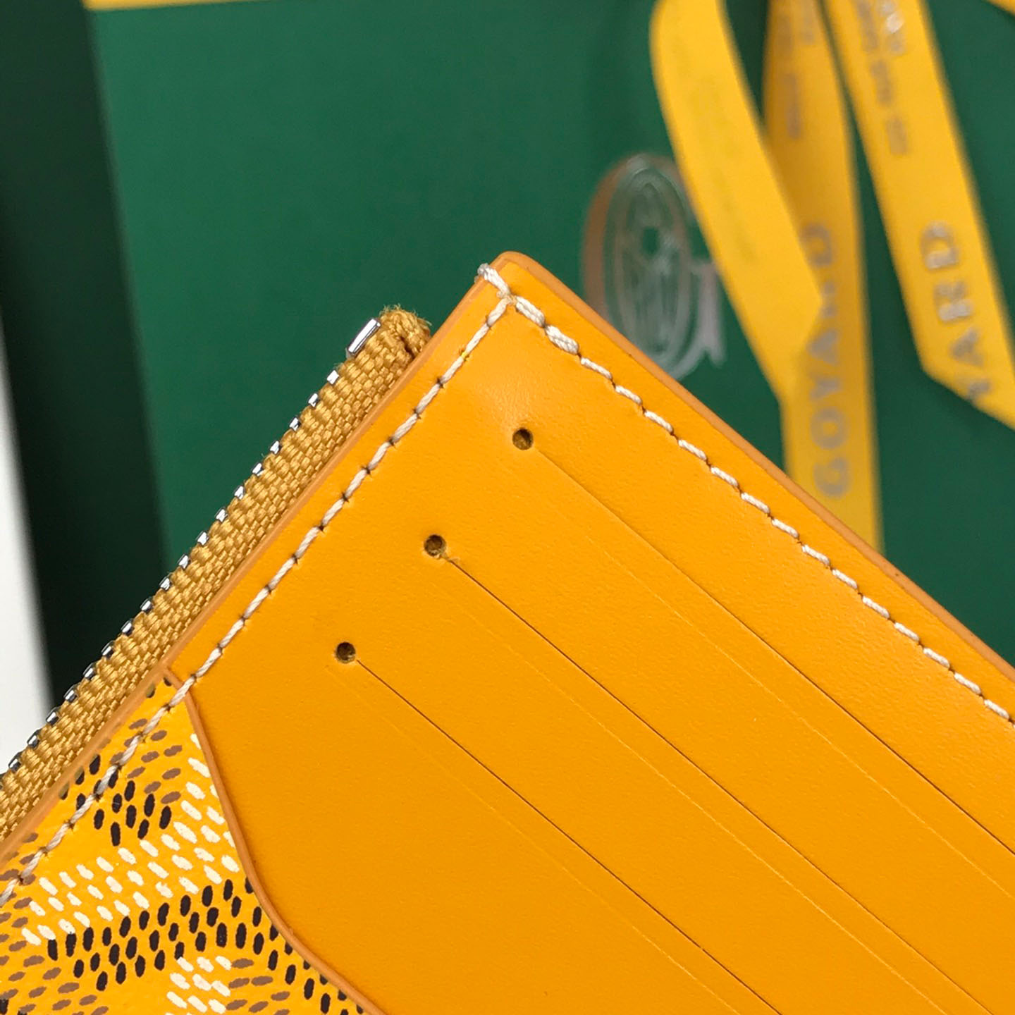 Goyard Bourbon Zipped Card Holder - FashionPlug