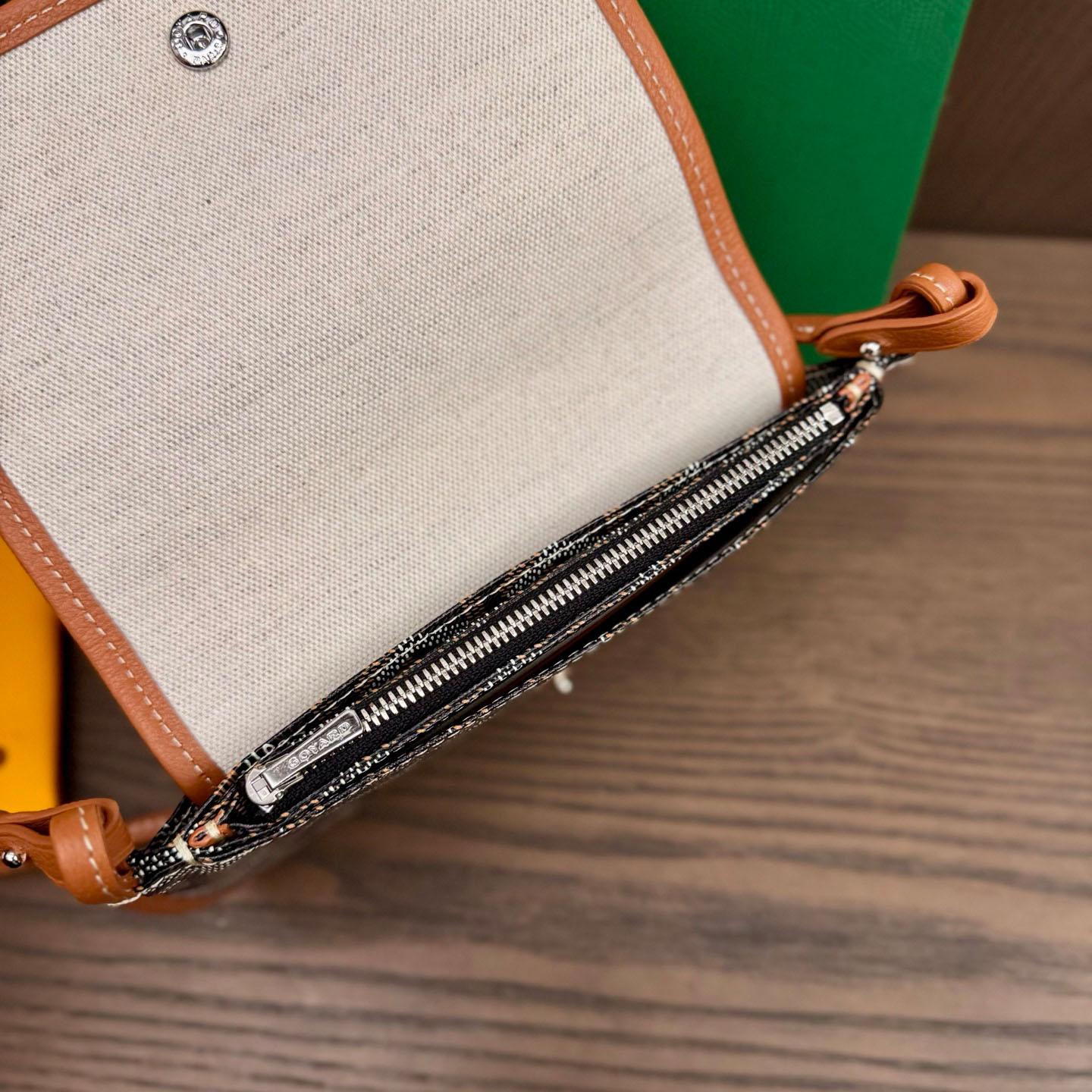 Goyard Plumet Pocket Wallet - FashionPlug