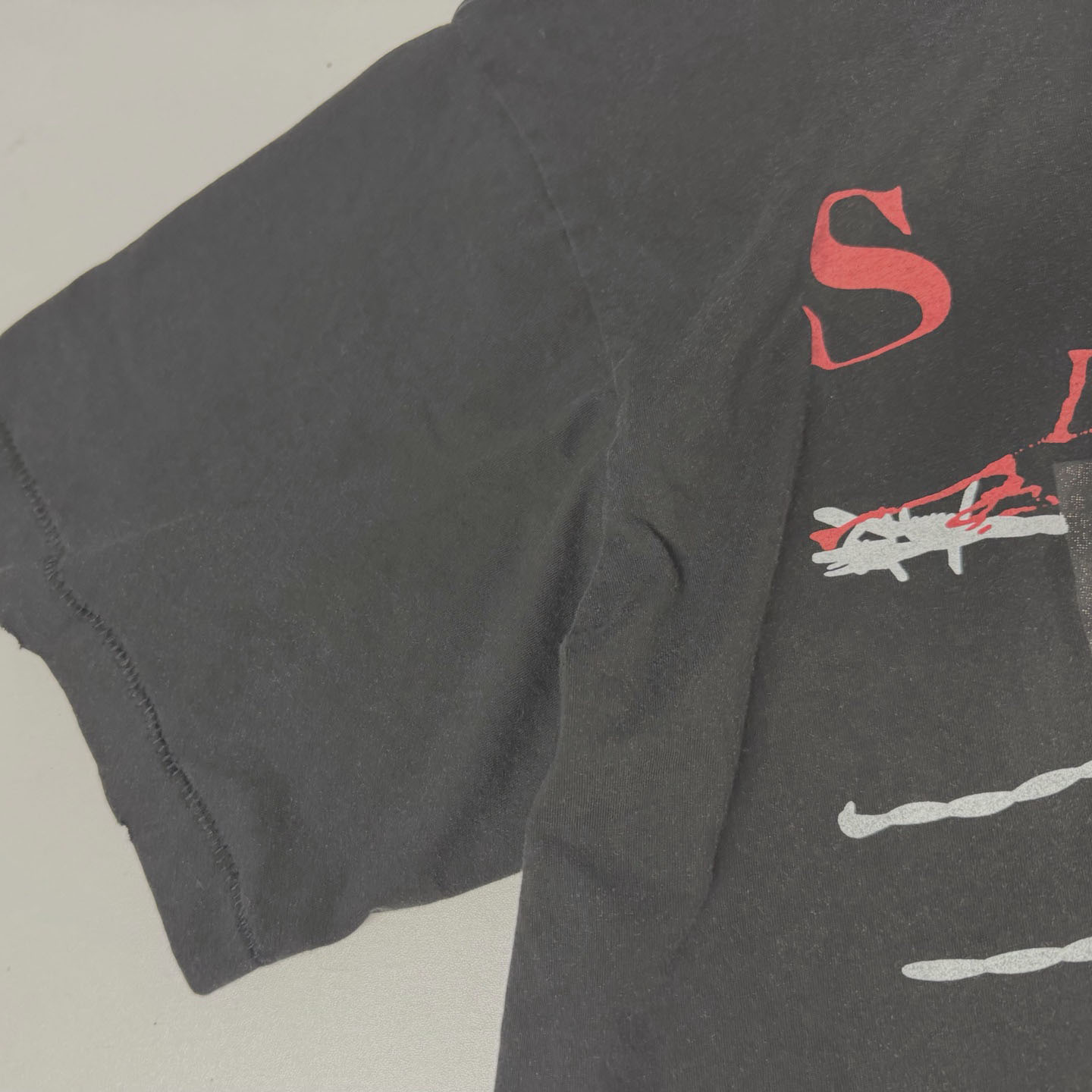 Enfants Riches Déprimés Les Crimes De L'aMour T-Shirt 'Thrashed Black' - FashionPlug