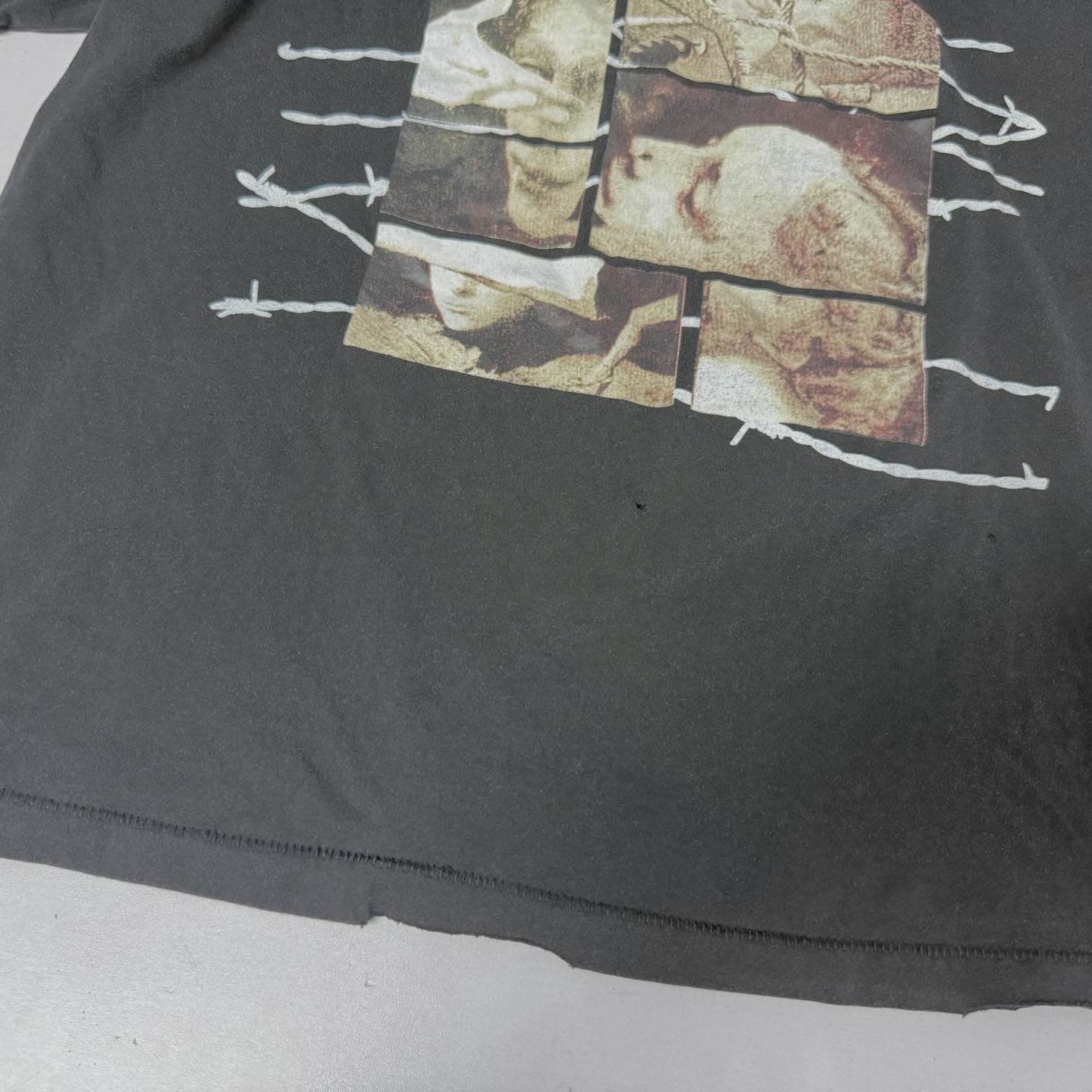 Enfants Riches Déprimés Les Crimes De L'aMour T-Shirt 'Thrashed Black' - FashionPlug