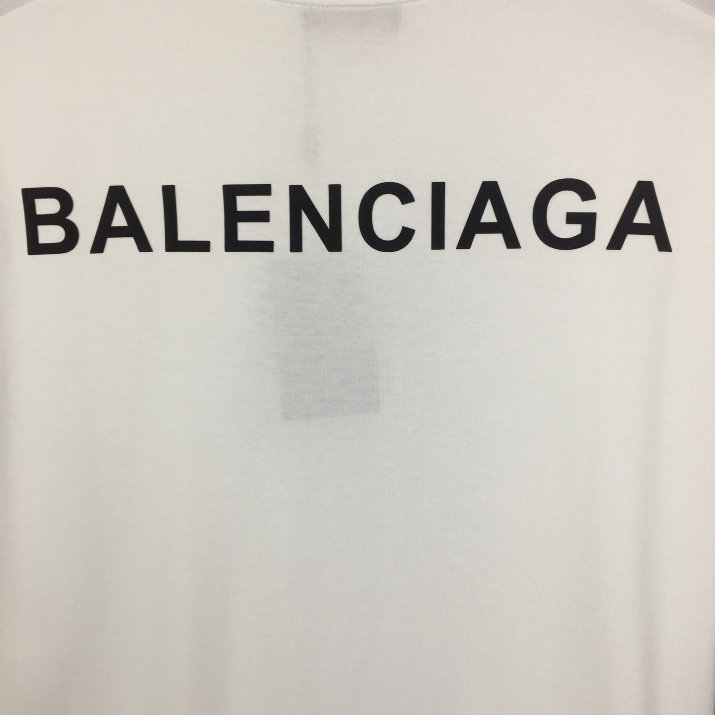 Balenciaga  T-shirt Medium Fit  - FashionPlug