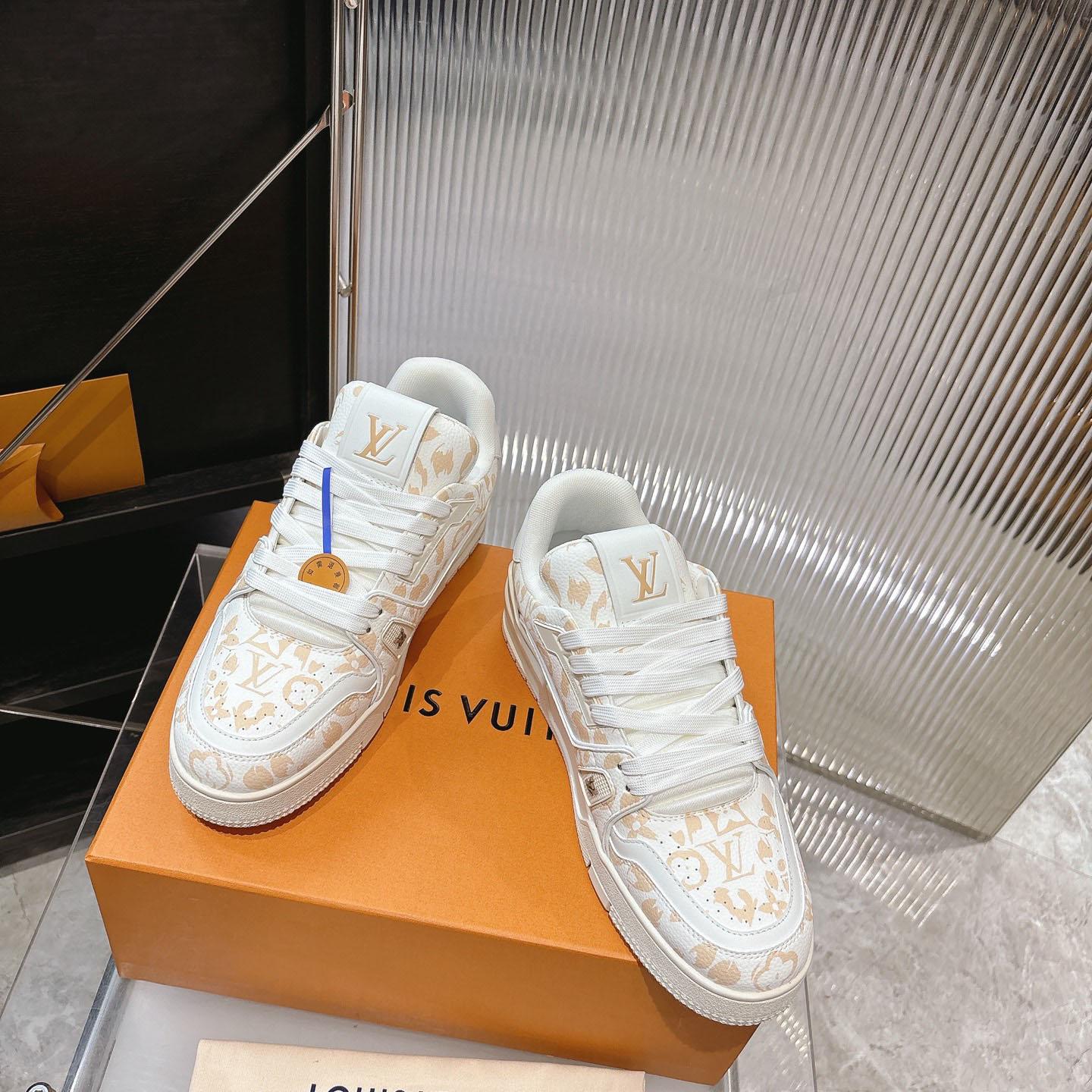 Louis Vuitton LV Trainer Sneaker   1AJJVN - FashionPlug