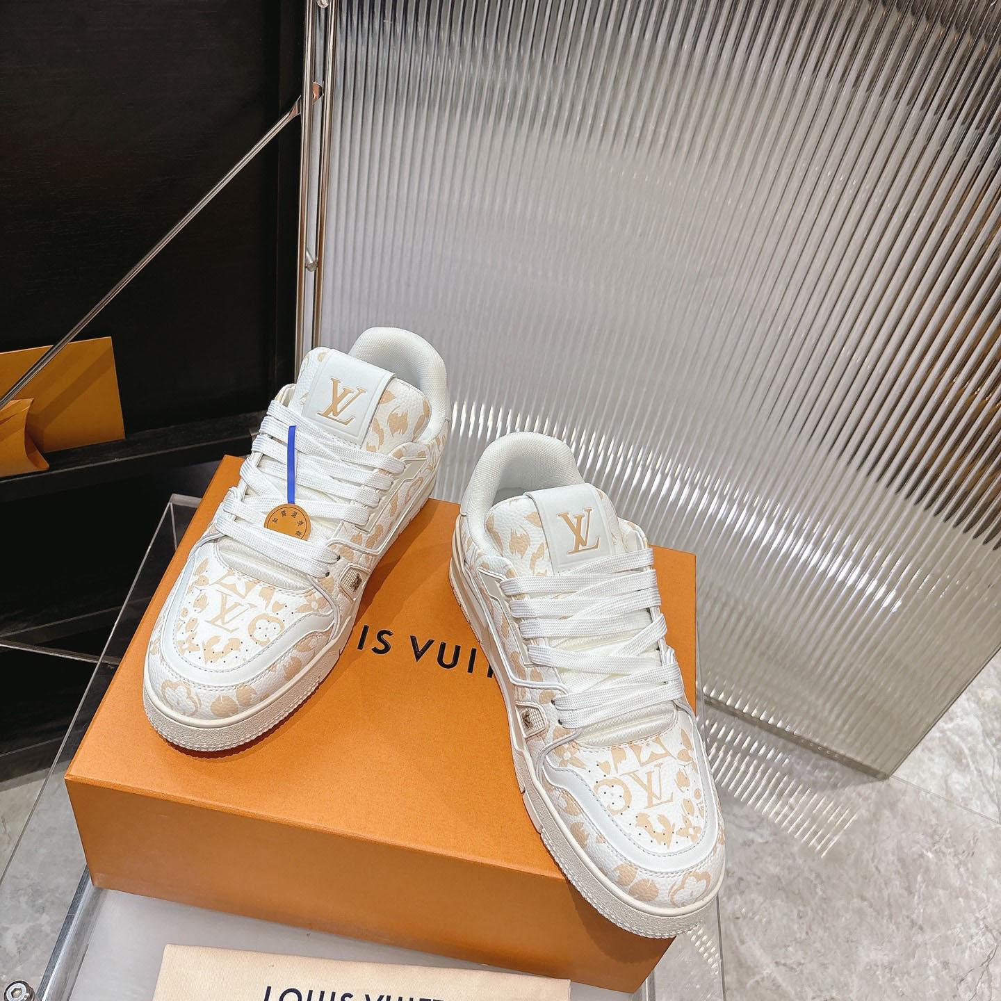 Louis Vuitton LV Trainer Sneaker   1AJJVN - FashionPlug