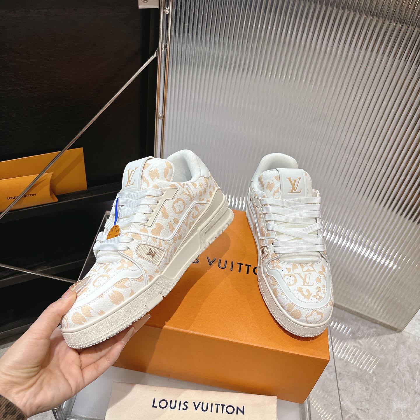 Louis Vuitton LV Trainer Sneaker   1AJJVN - FashionPlug