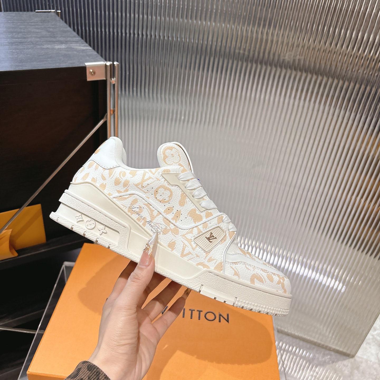Louis Vuitton LV Trainer Sneaker   1AJJVN - FashionPlug