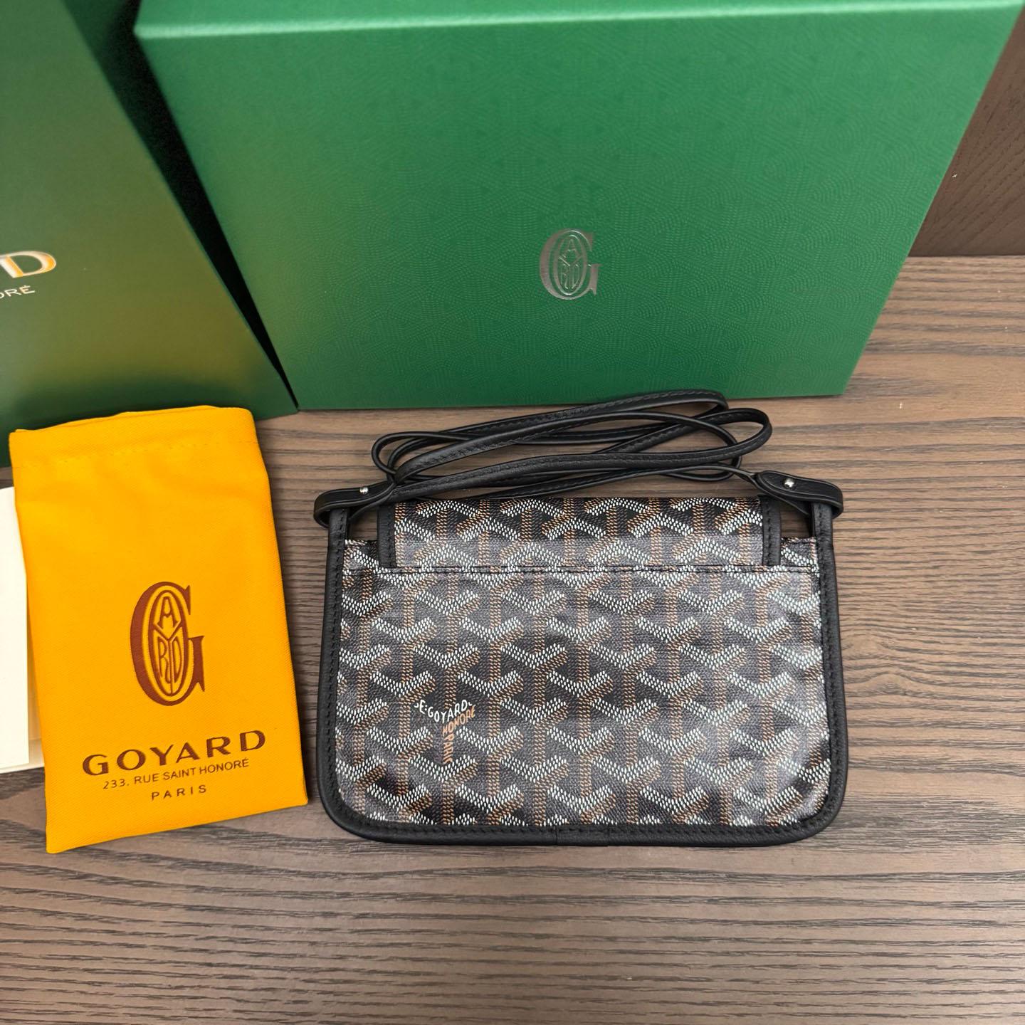 Goyard Plumet Pocket Wallet - FashionPlug