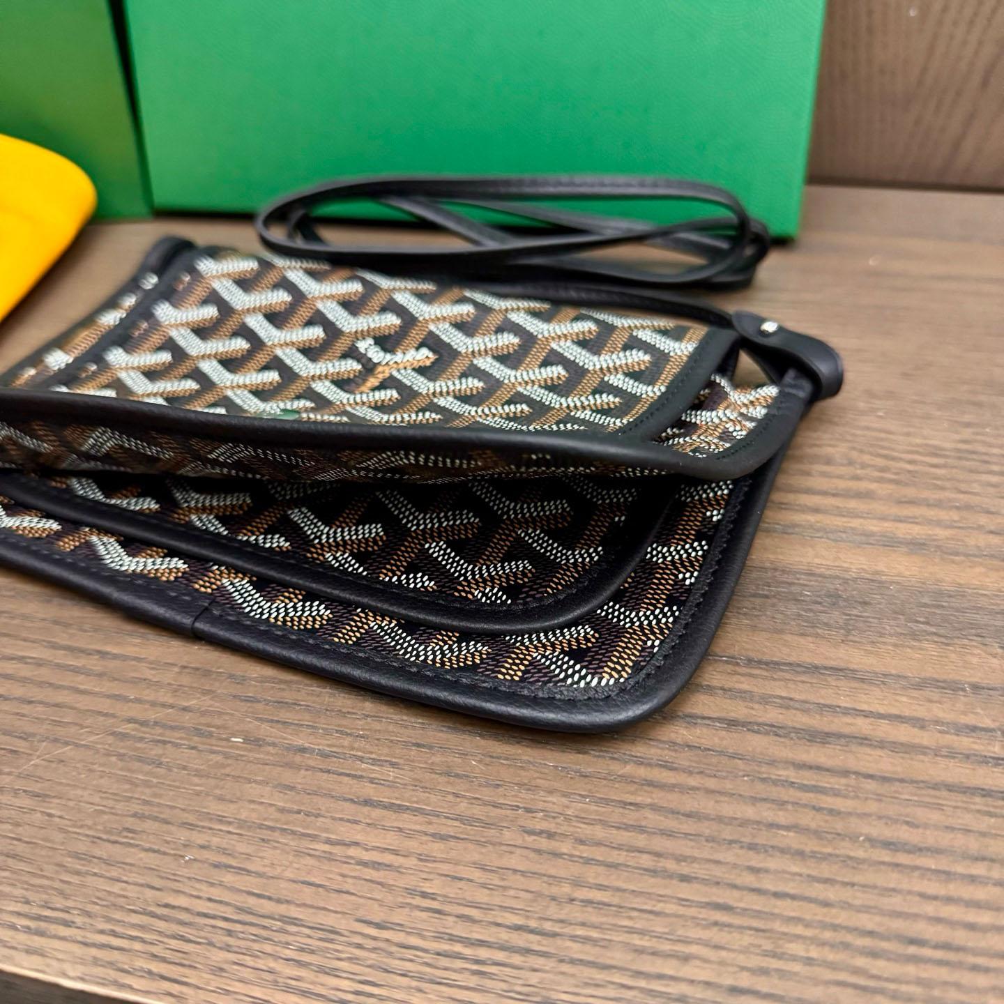 Goyard Plumet Pocket Wallet - FashionPlug