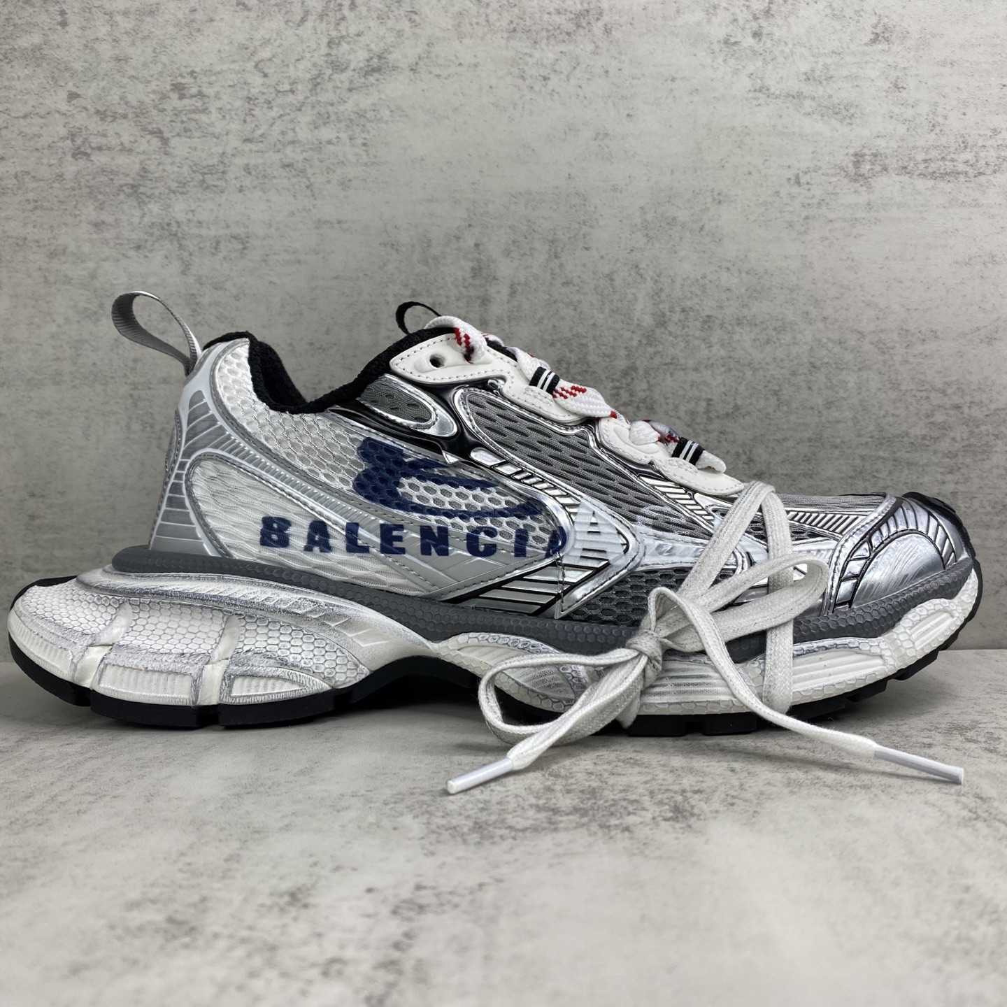 Balenciaga 3XL Split Logo Sneaker  - FashionPlug