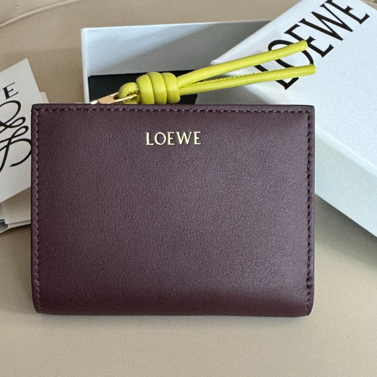 Loewe Knot Compact Wallet - FashionPlug