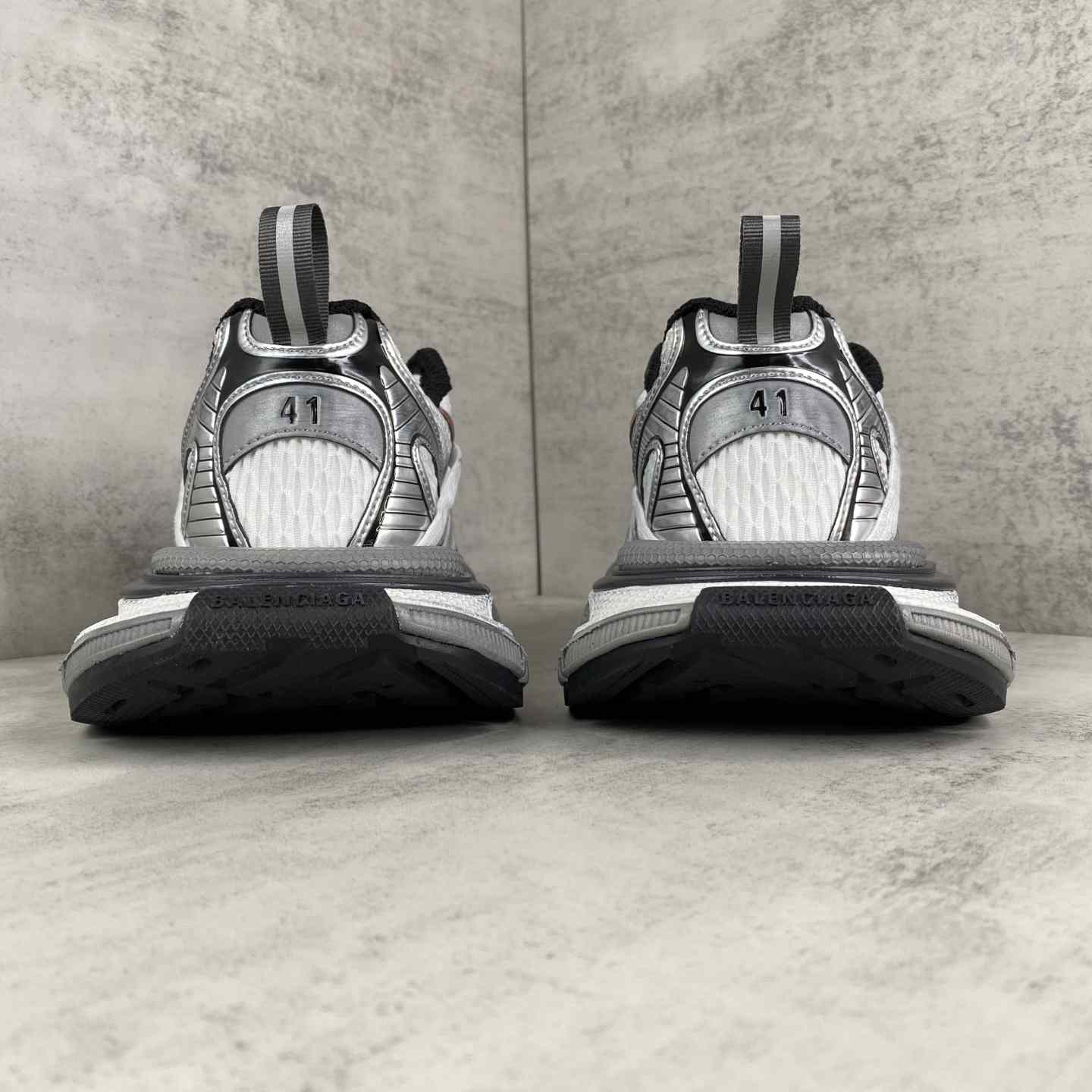 Balenciaga 3XL Extreme Laces B Sneaker - FashionPlug