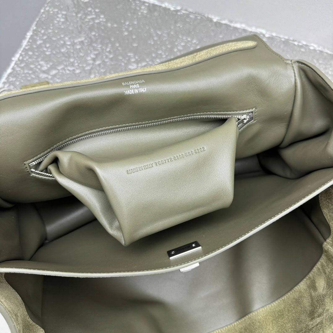 Balenciaga  Rodeo Handbag Medium In Khaki - FashionPlug