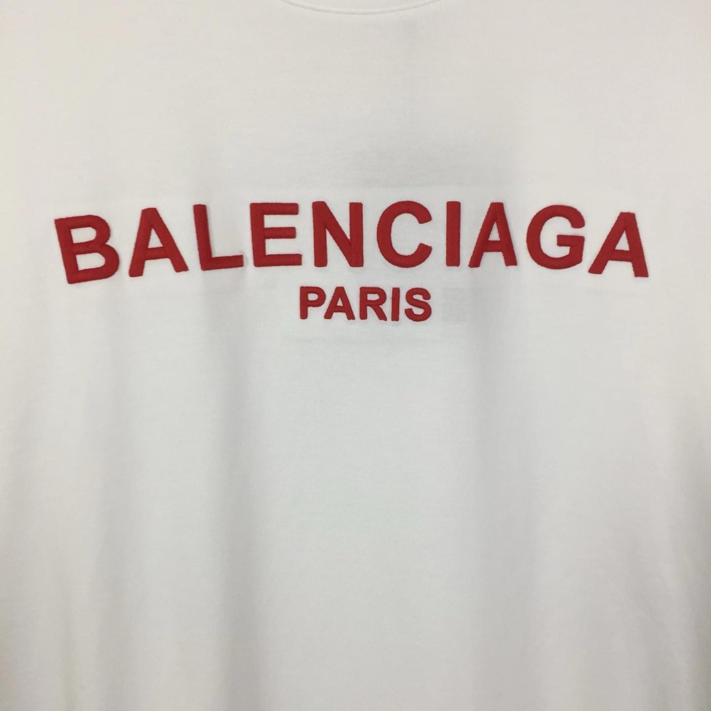 Balenciaga T-shirt Medium Fit  - FashionPlug