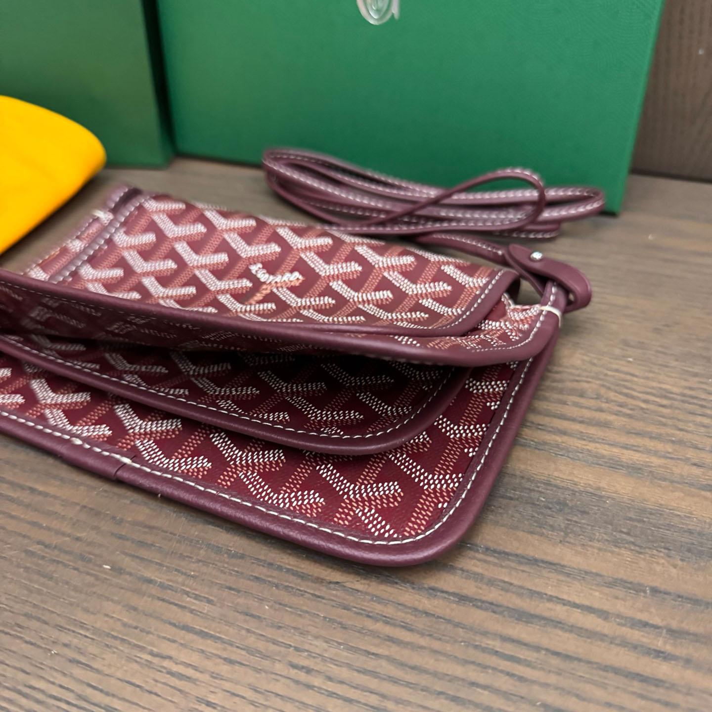 Goyard Plumet Pocket Wallet - FashionPlug