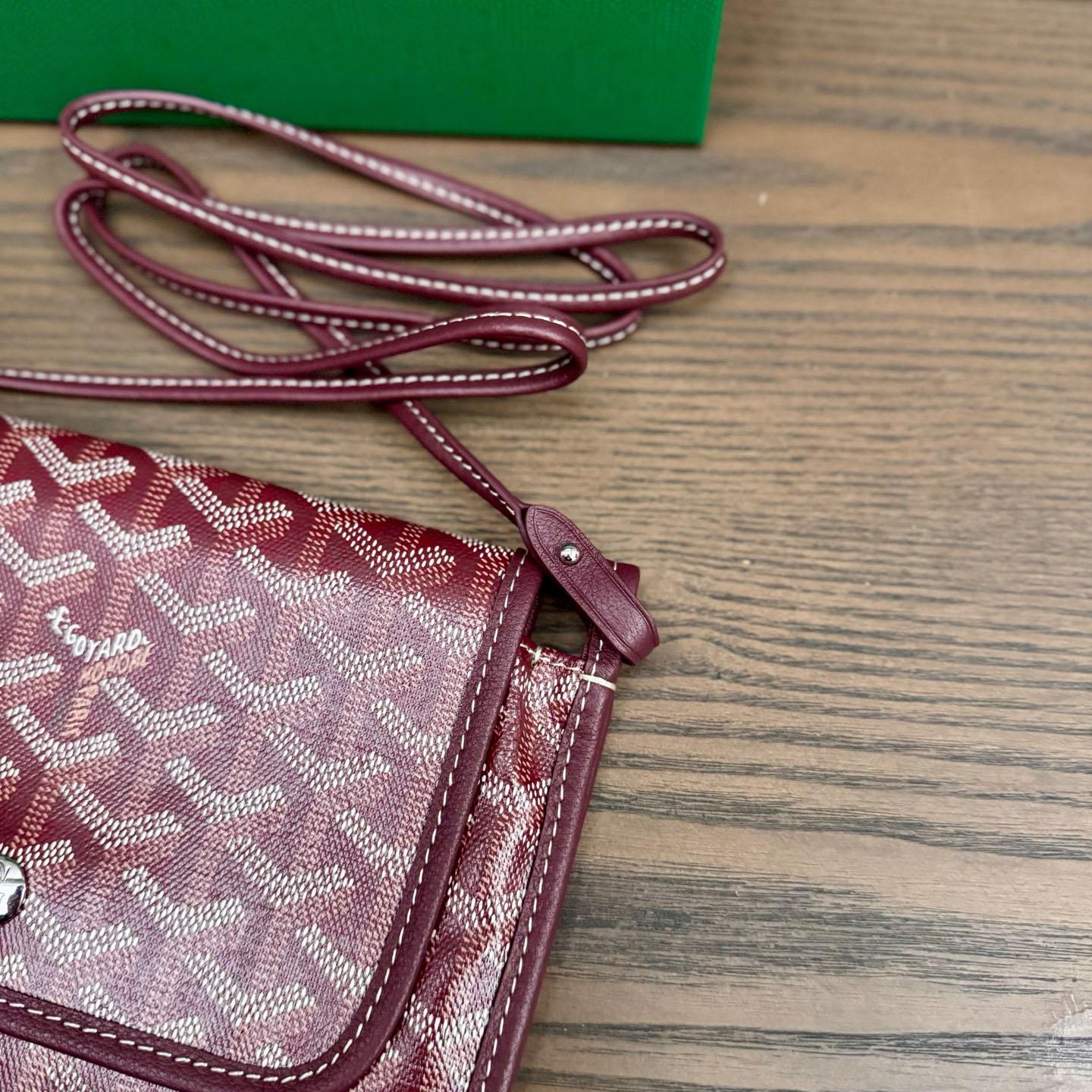 Goyard Plumet Pocket Wallet - FashionPlug