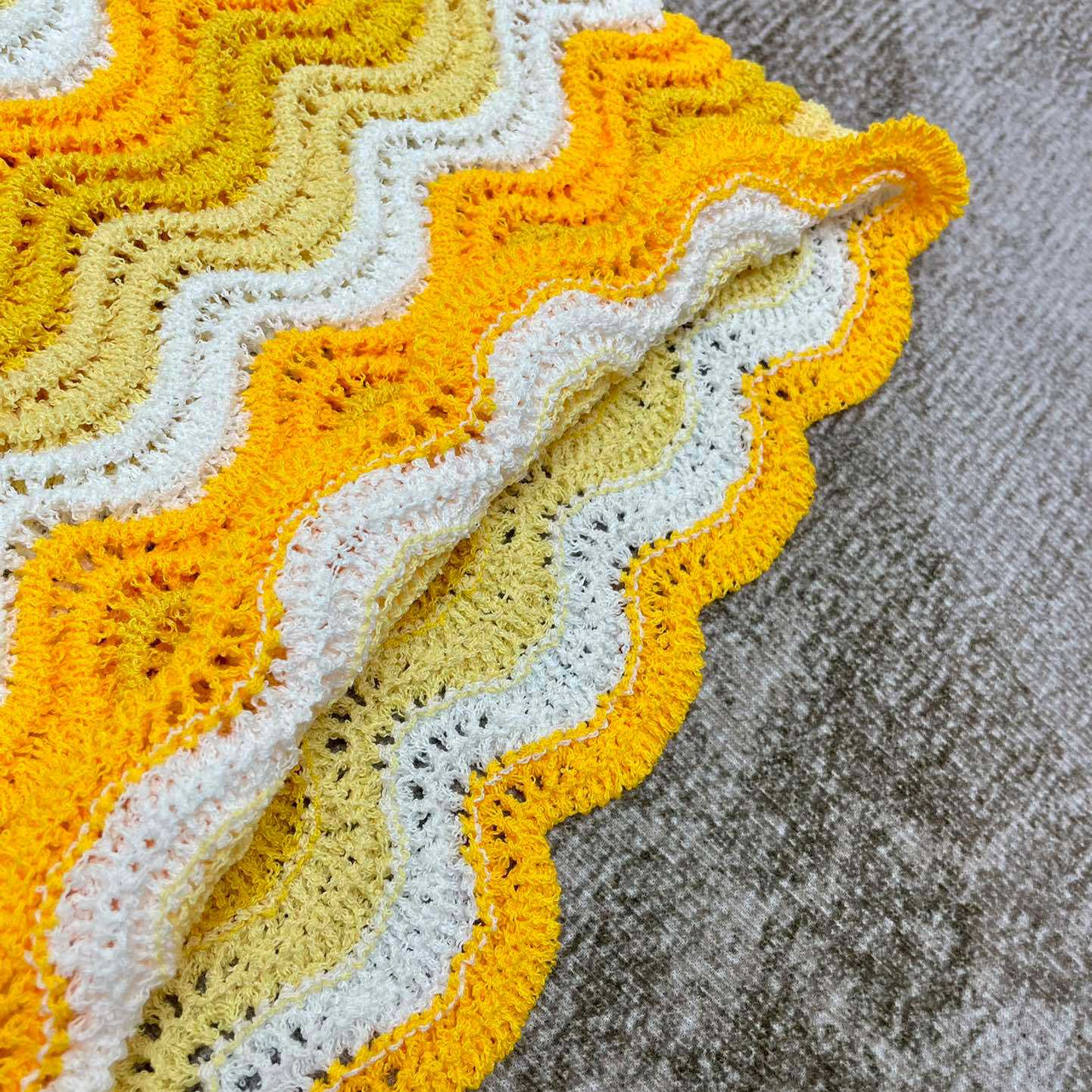 Casablanca Clamshell Knit Shorts D0010 - FashionPlug