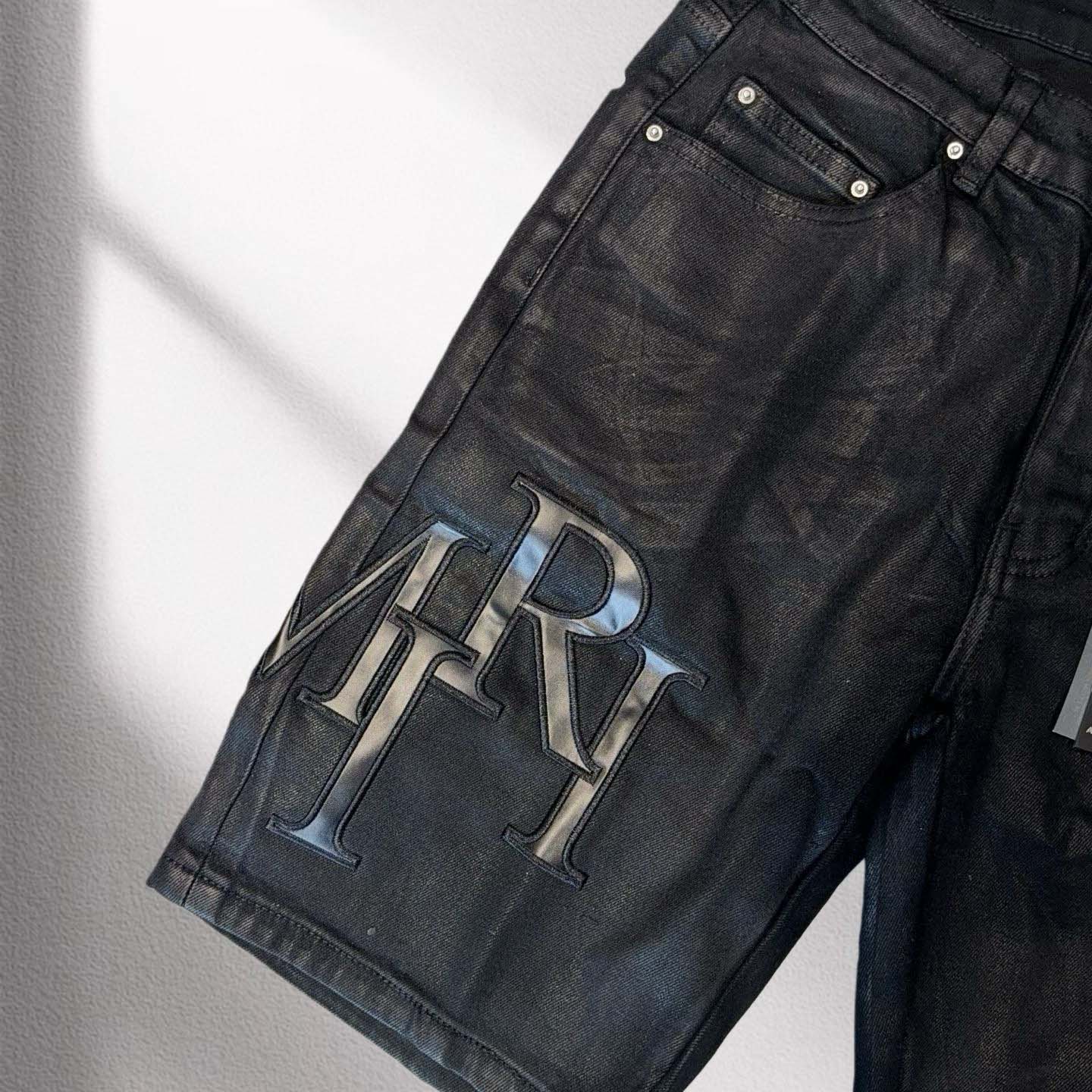 Amiri Shorts    20313 - FashionPlug