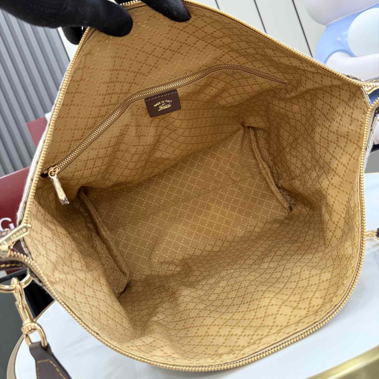 Gucci Brera Medium Crossbody Bag - FashionPlug